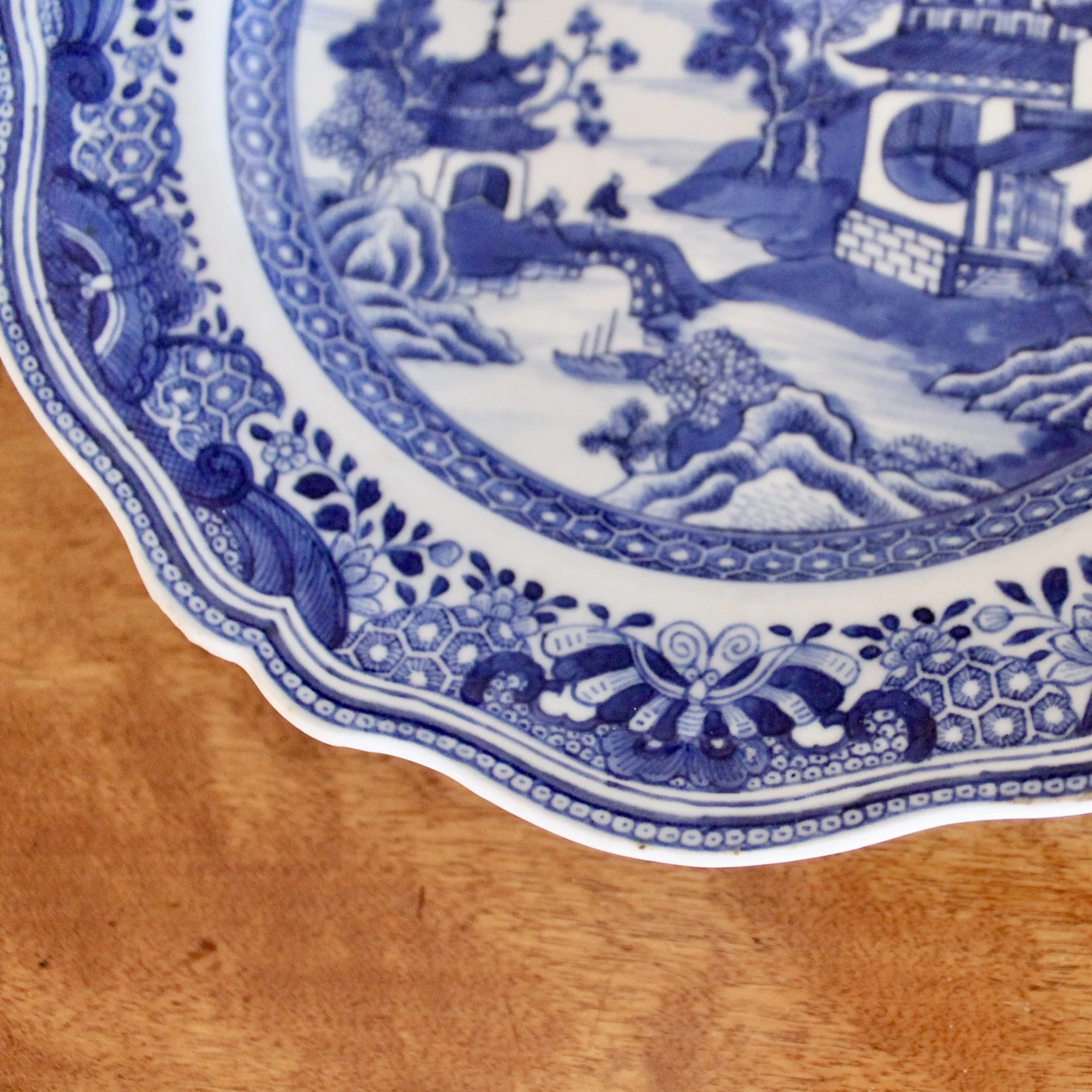 Chinese Export Porcelain Plates, Nanking Pattern