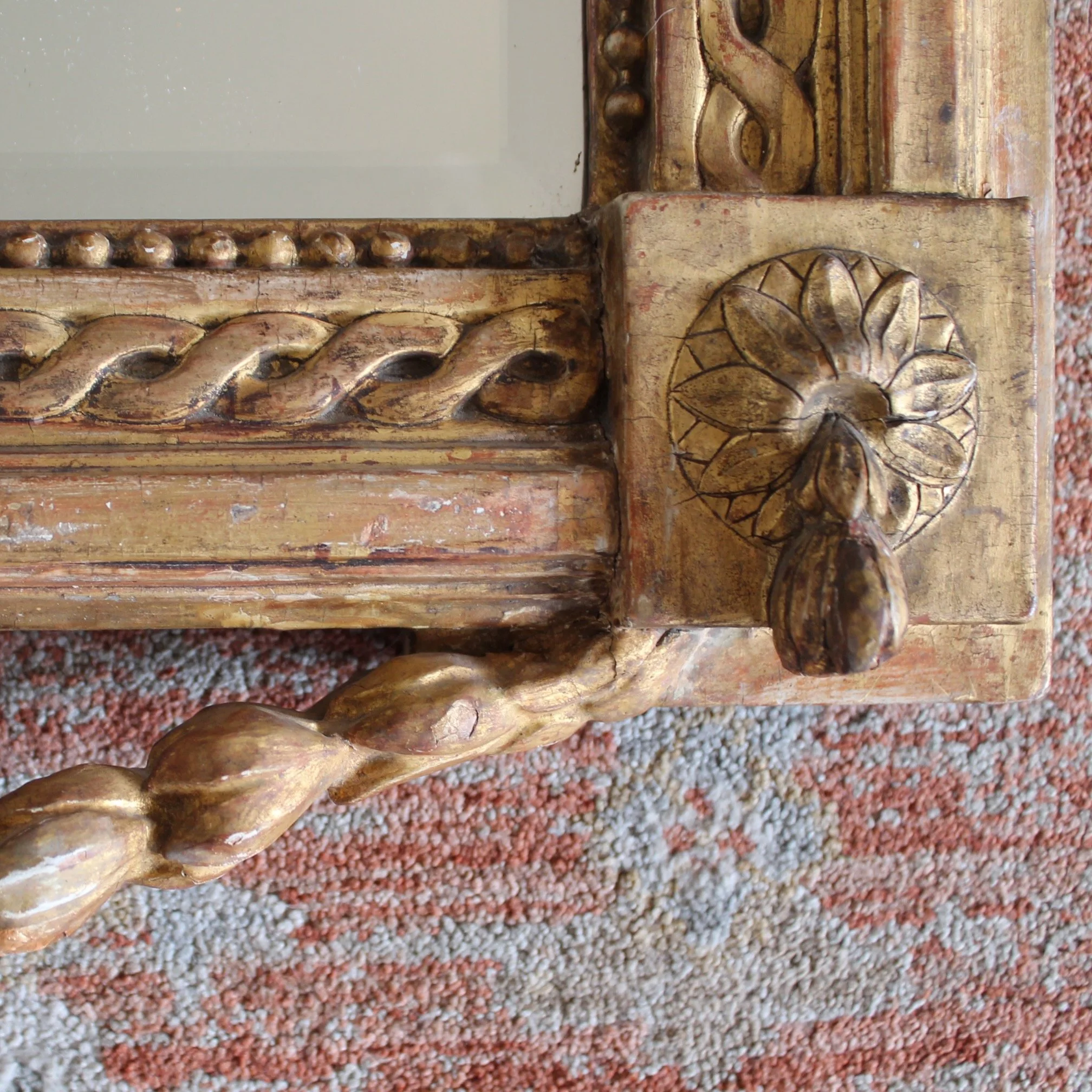 Italian-Giltwood-Neoclassical-Mirror-With-Laurel-Crest (11)