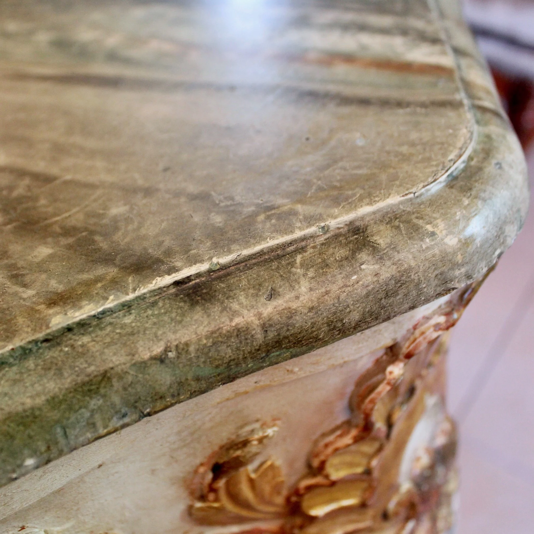 Italian-Rococo-Carved-Corner-Console-Table with Faux Marble Top-detail