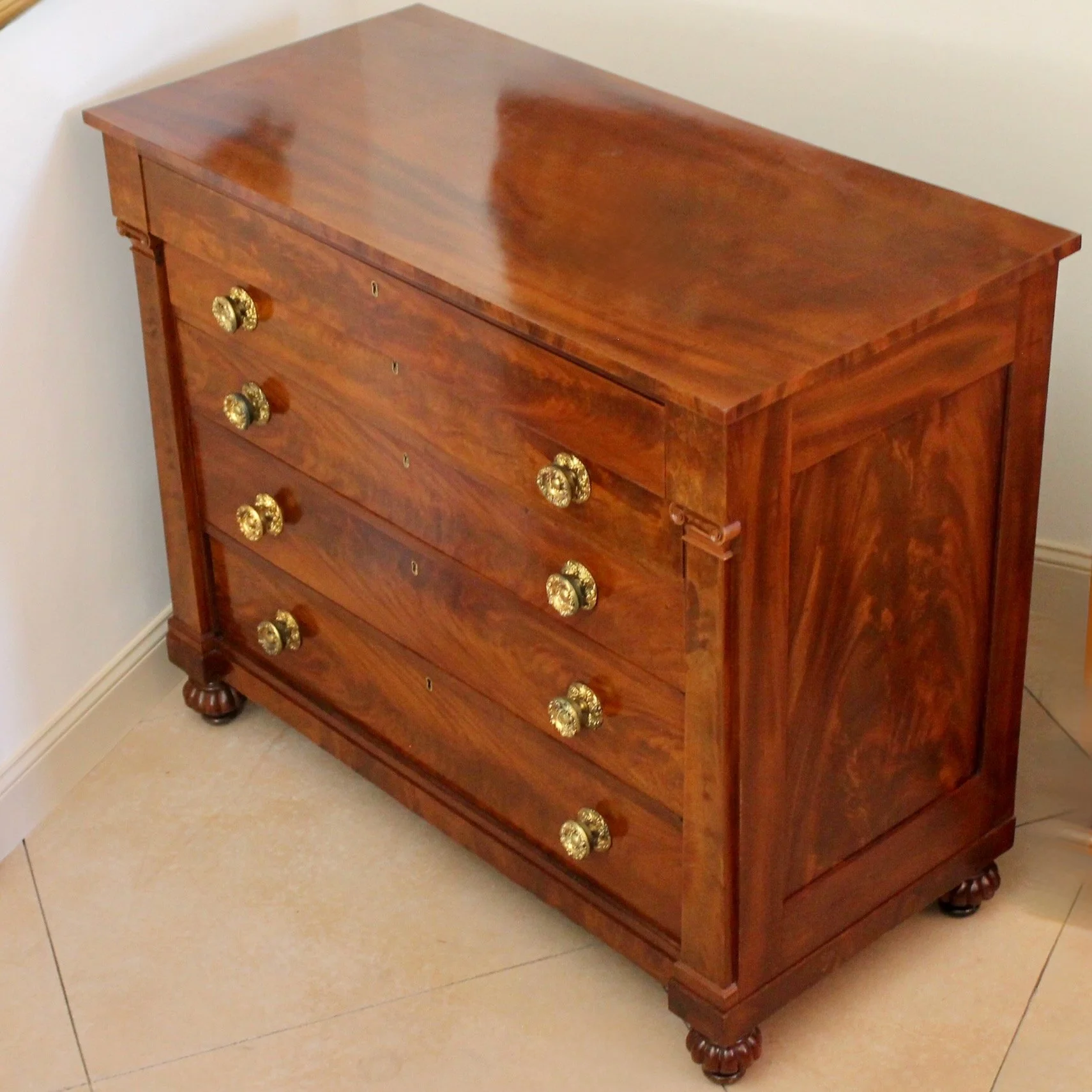 American-Classical-Large-Chest-of-Drawers-19th-century (9)