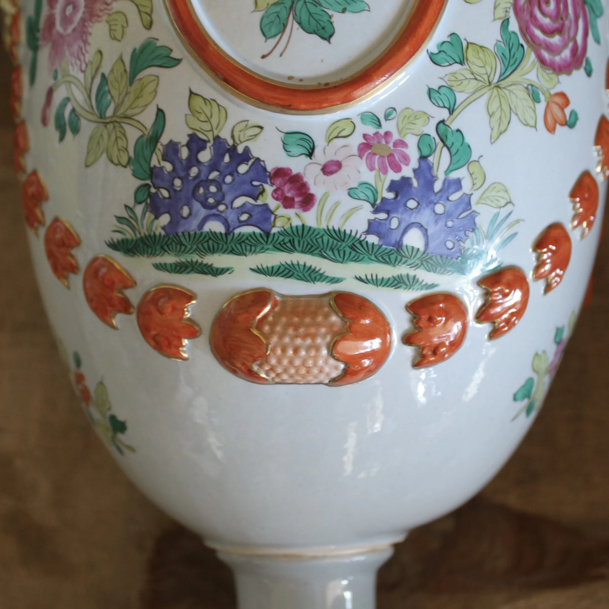 Pair of Large Italian Porcelain Chinese Export Style Covered Jars