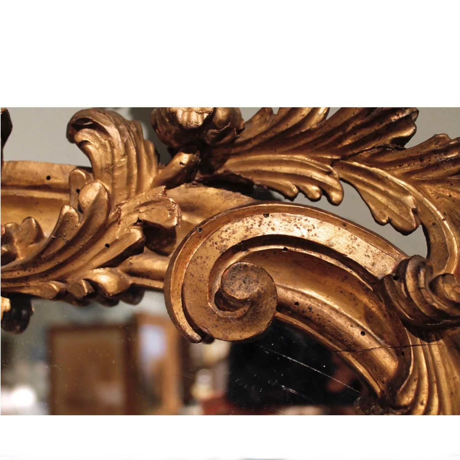 Italian-Giltwood-Carved-Rococo-Mirror-19th-Century (3)-detail
