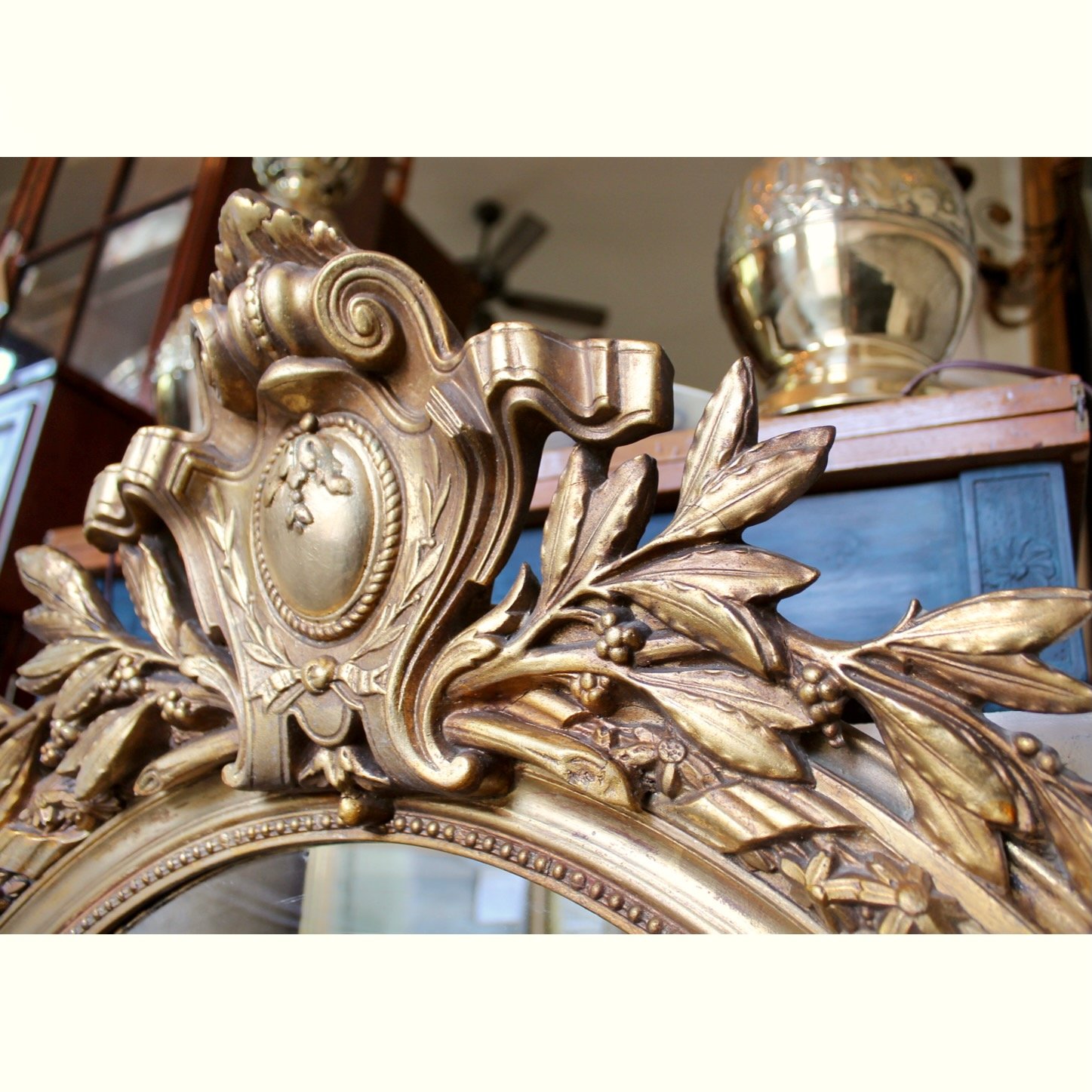 Large-French-Belle-Époque-Era-Gilded-Oval-Mirror (3)