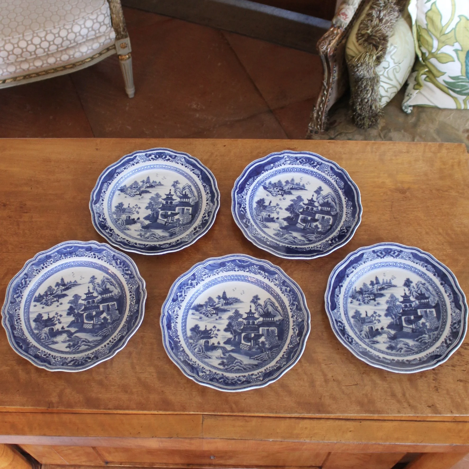 Chinese Export Porcelain Plates, Nanking Pattern
