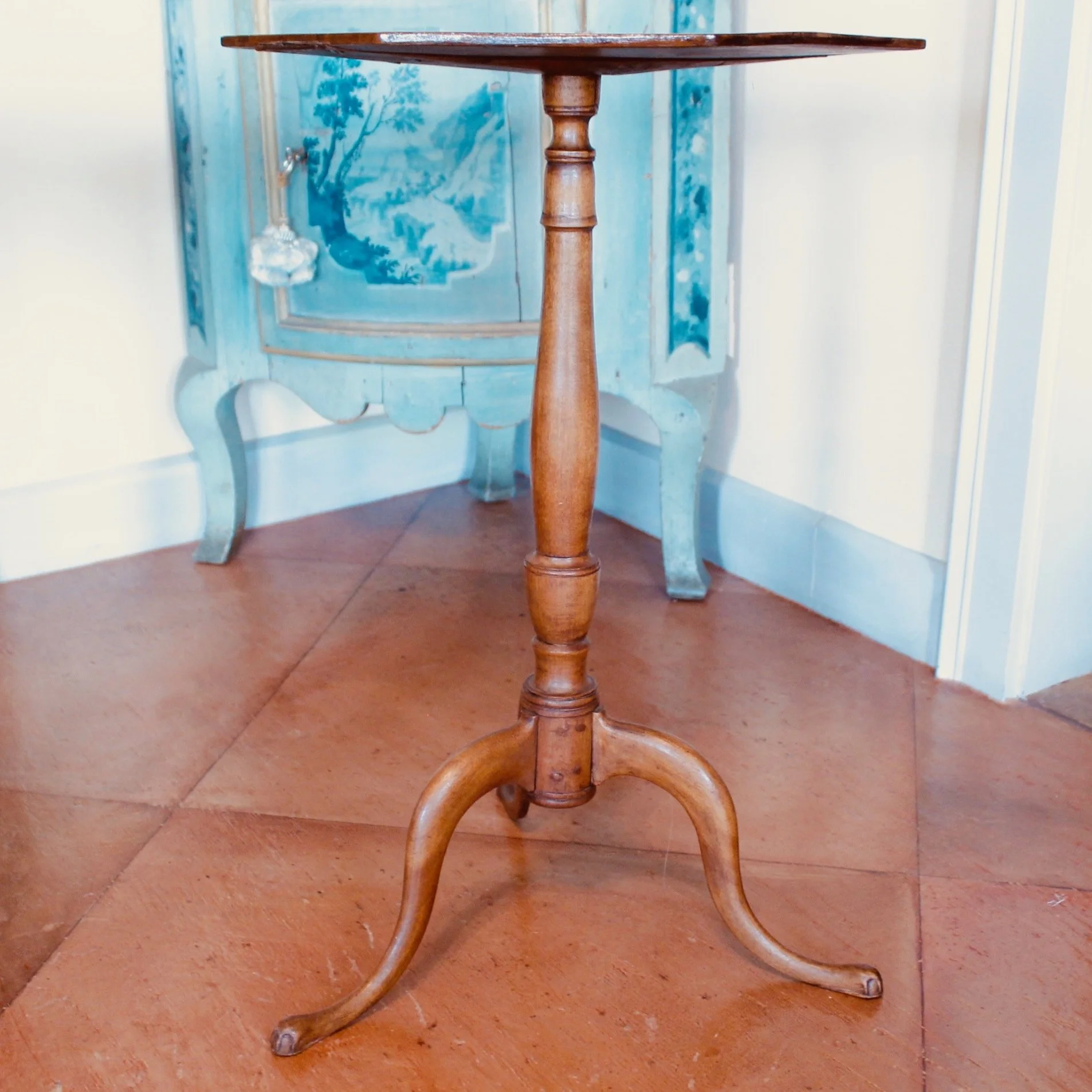 American-Federal-Octagonal-Top-Candle-Stand-Occasional-Table (3)
