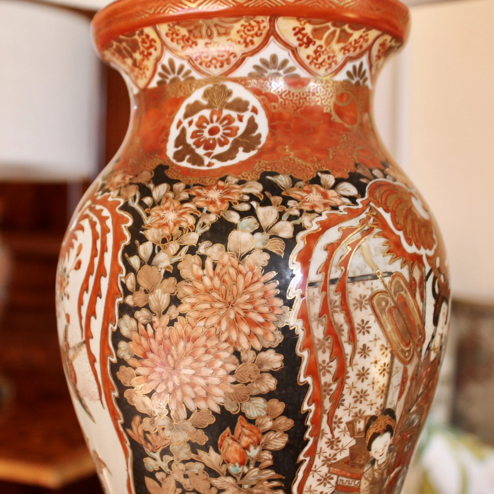 Pair Antique Japanese Kutani Porcelain Vase Lamps