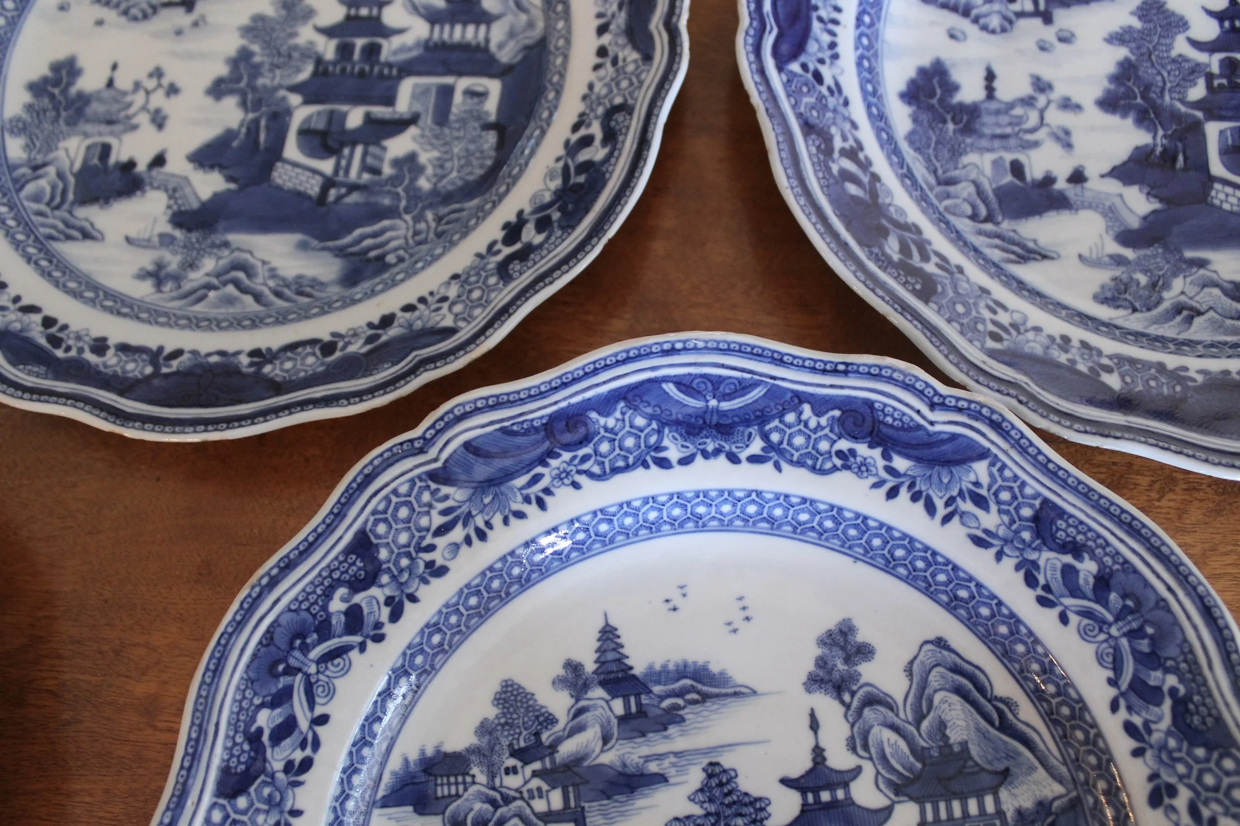 Chinese Export Porcelain Plates, Nanking Pattern