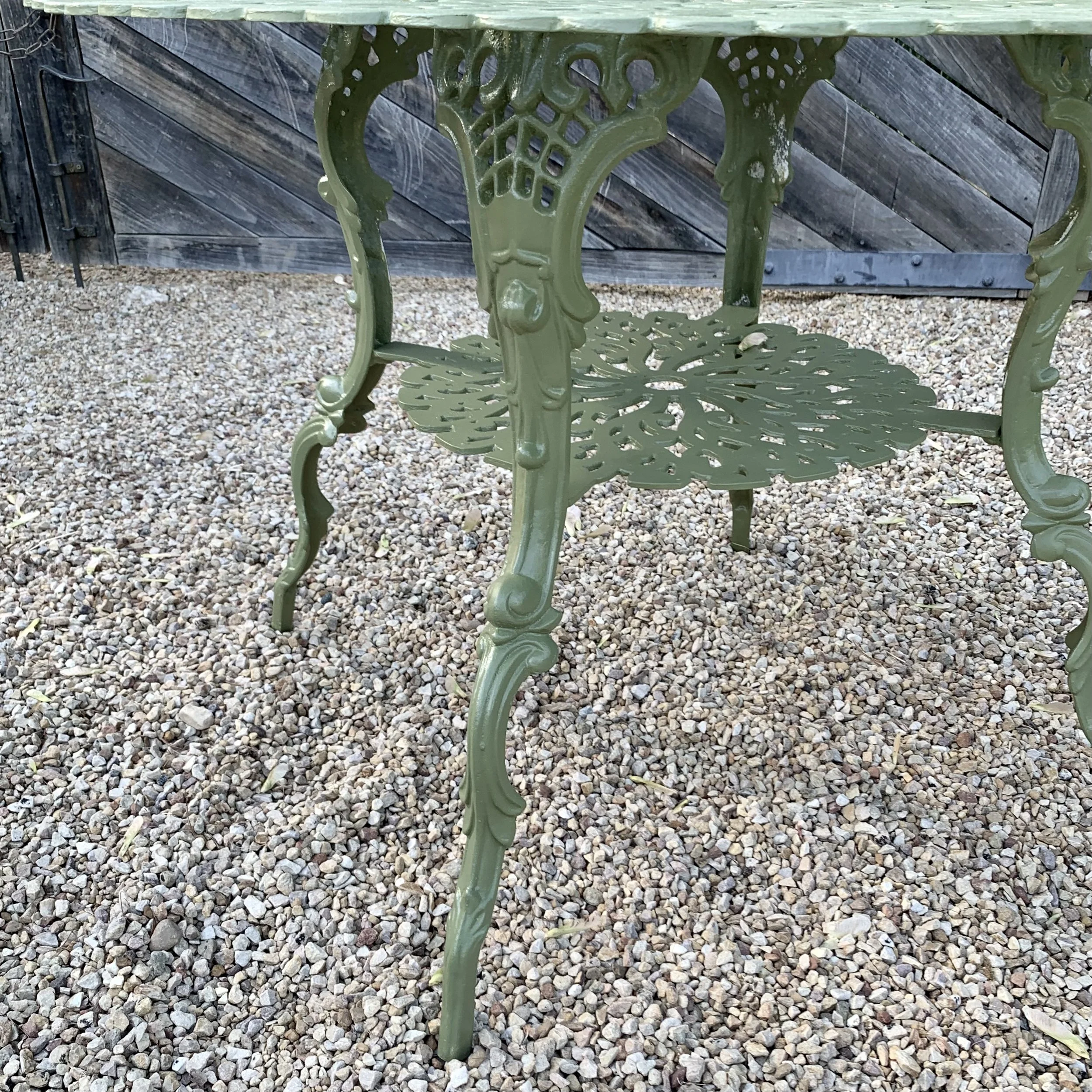 Set of Green Painted Metal Outdoor Garden Furniture: Antique Cameo Pattern, Six Pieces