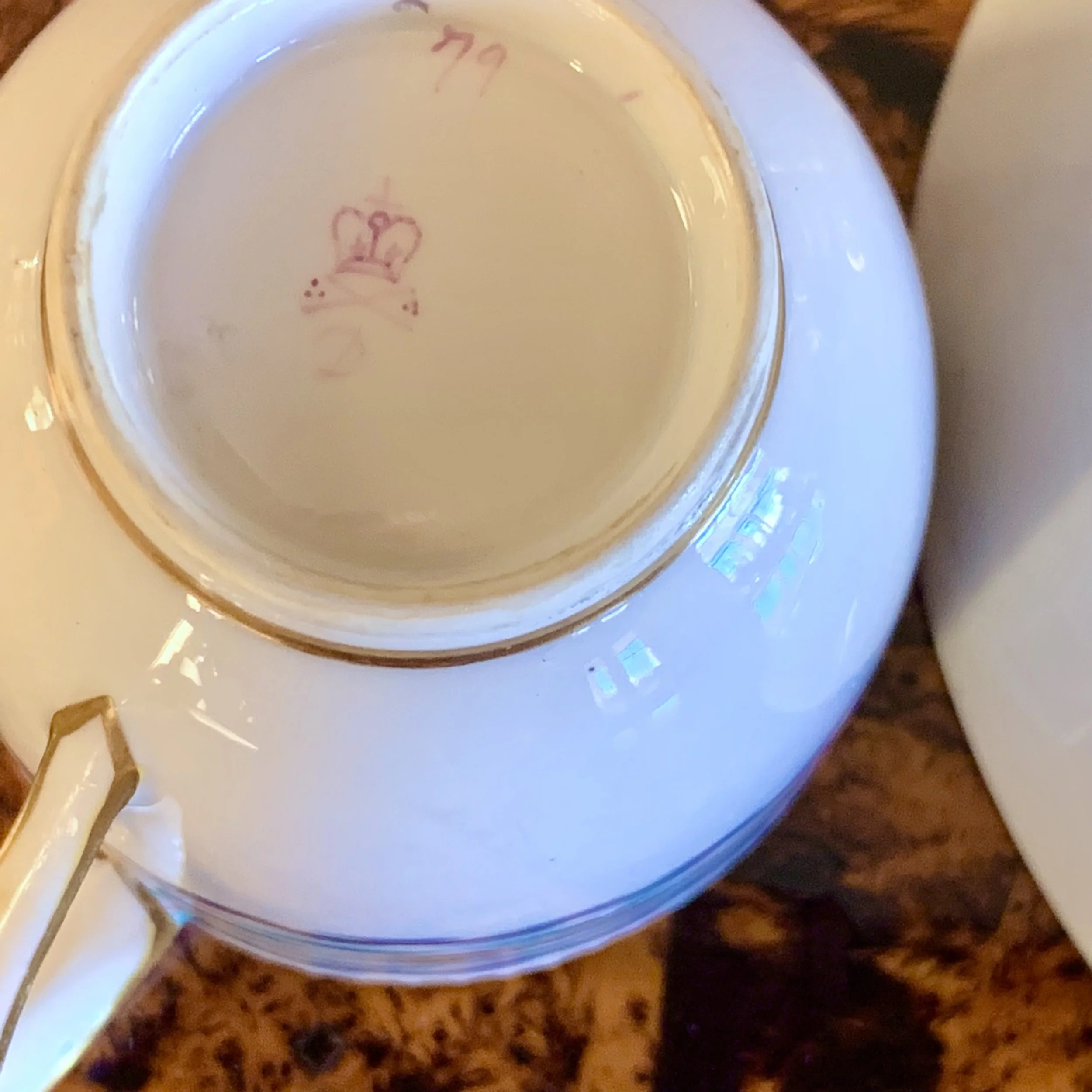 Flamestitch pattern porcelain