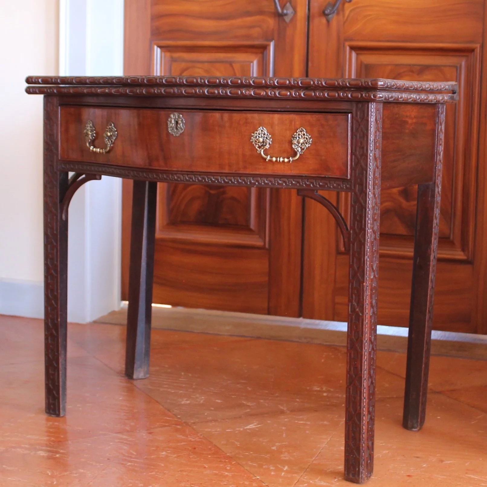 George-III-Georgian-Serpentine-Table-With-Chinese-Chippendale-Fret-Legs-18th-Century-side