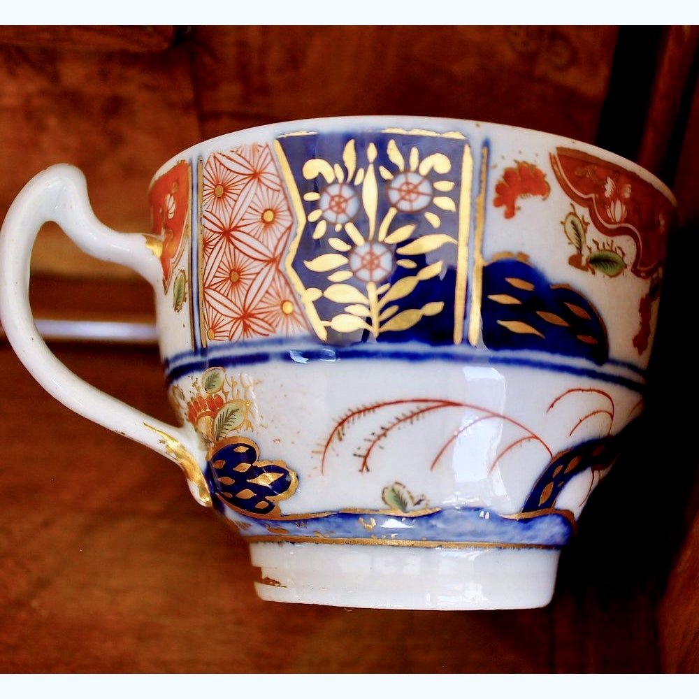 “Rock and Tree” Money Pattern Pattern English Imari Porcelain Tea Cup and Saucer