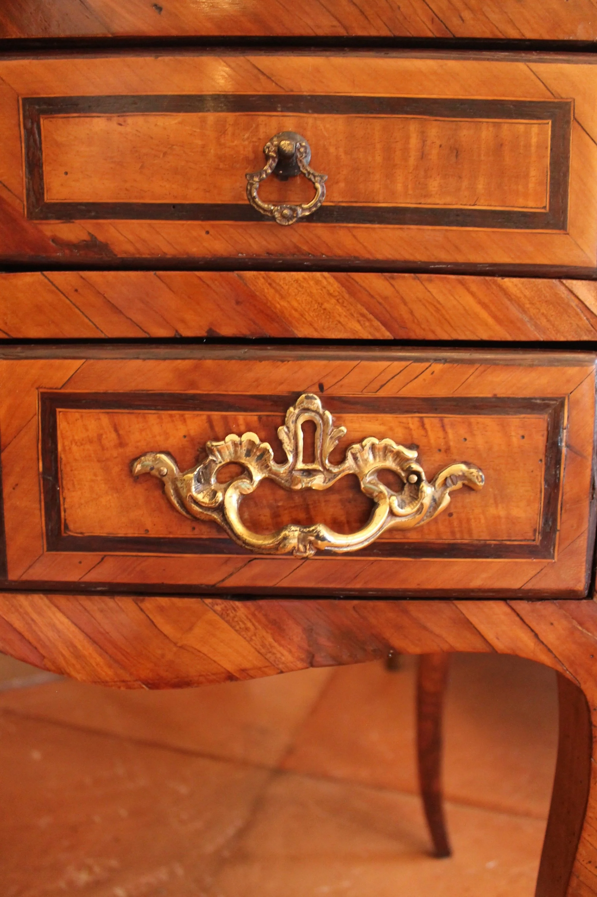 Antique-French-Provincial-Marquetry-Slant-Front-Desk (11)-detail