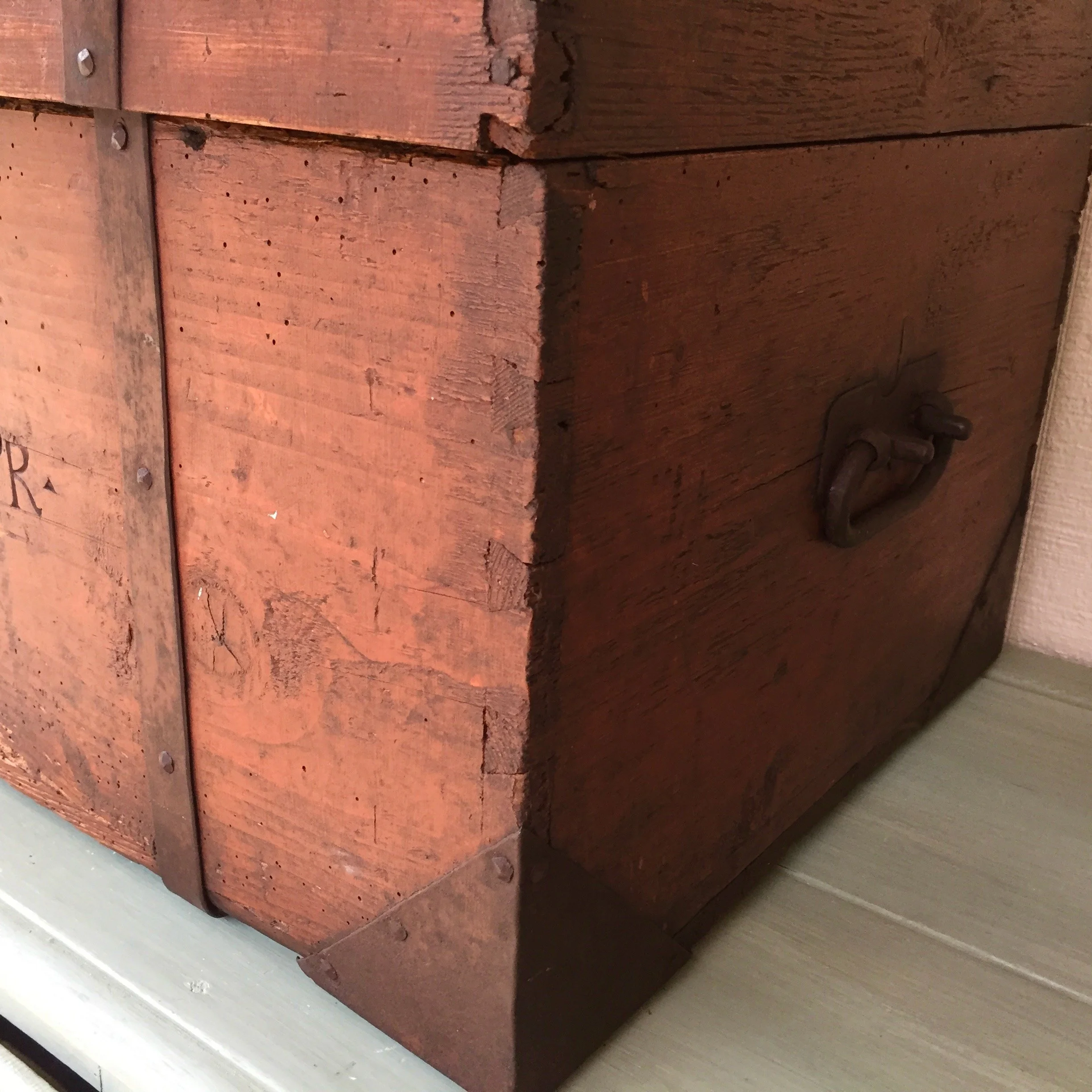 German-American-Iron-Bound-Trunk-19th-Century (7)