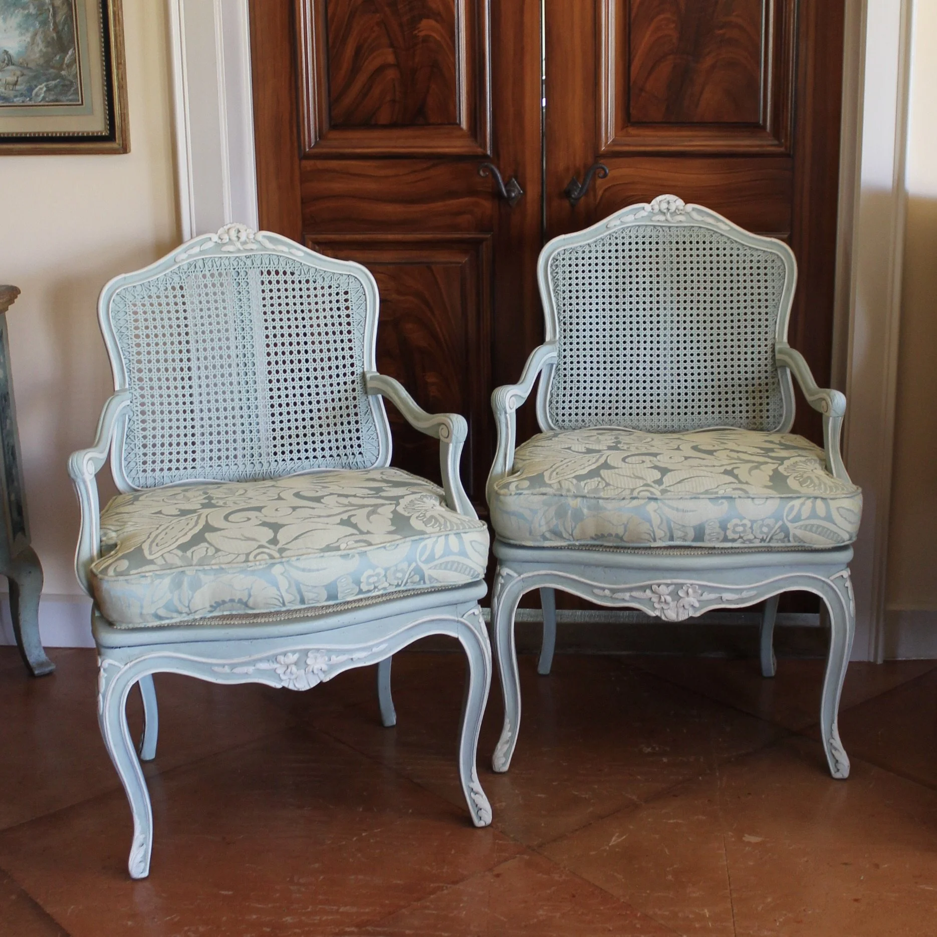 Louis XV period chairs estampillé PHILIPPE