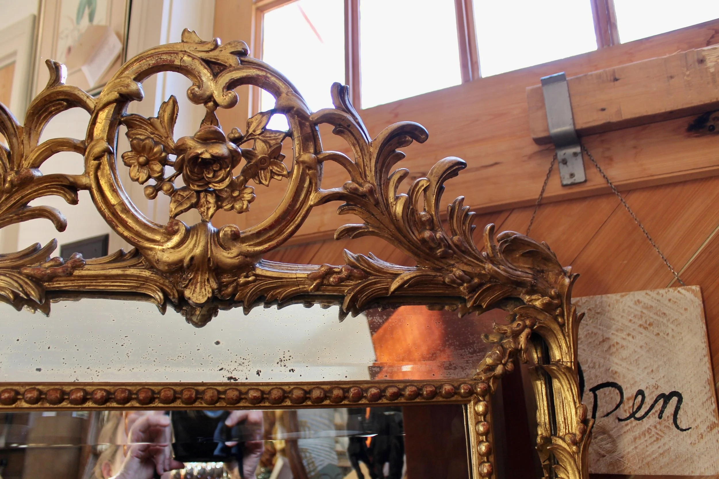 Large-French-Giltwood-Rococo-Carved-Mirror With Palm Fronds (8)-top