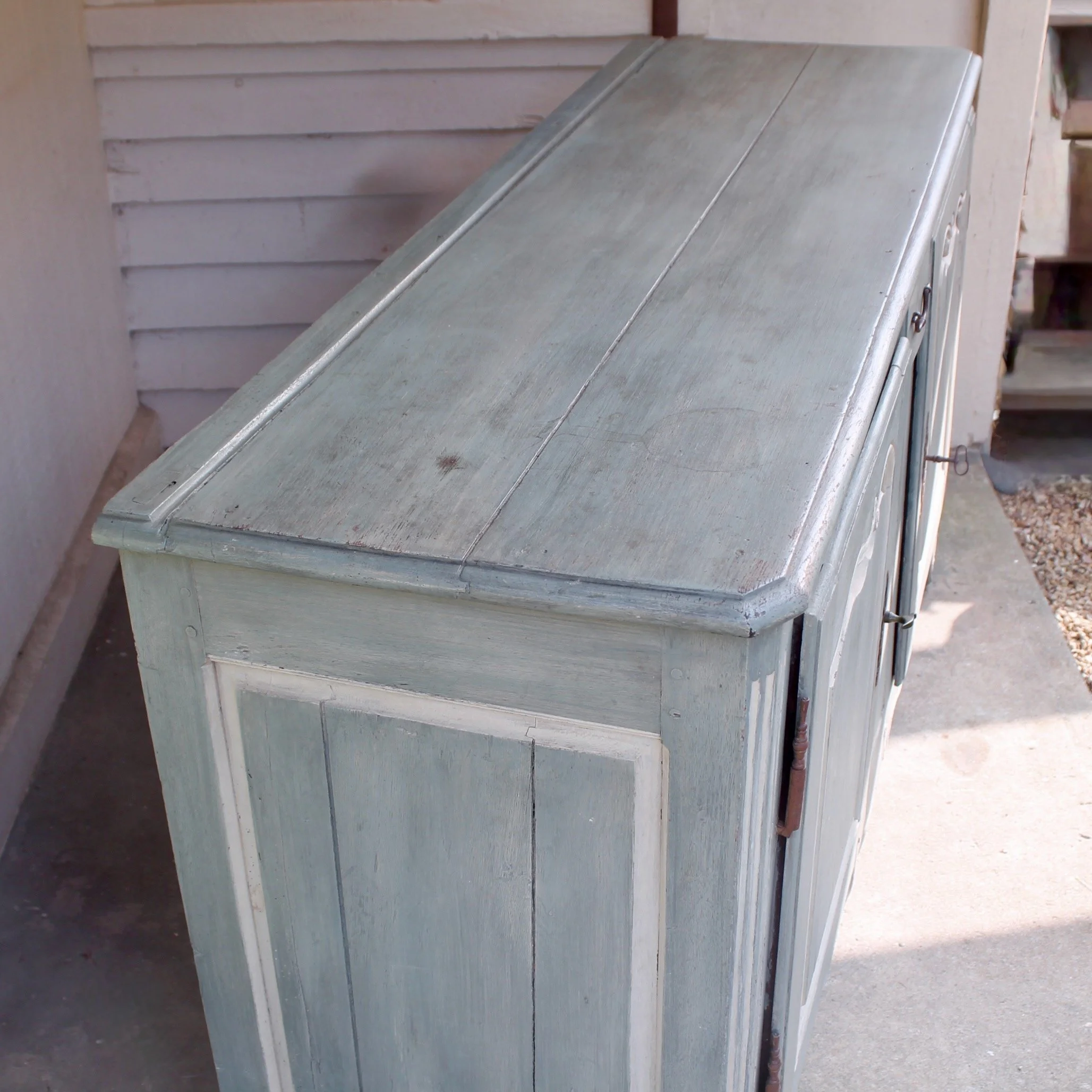 Antique-Louis-XV-French-Blue-Buffet-Cabinet (3)