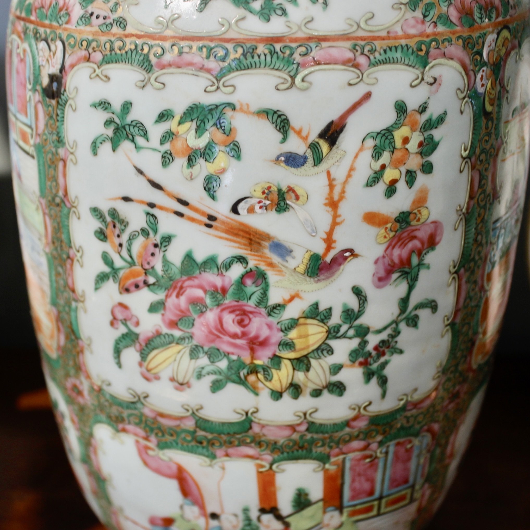 Large Rose Medallion Chinese export porcelain vase