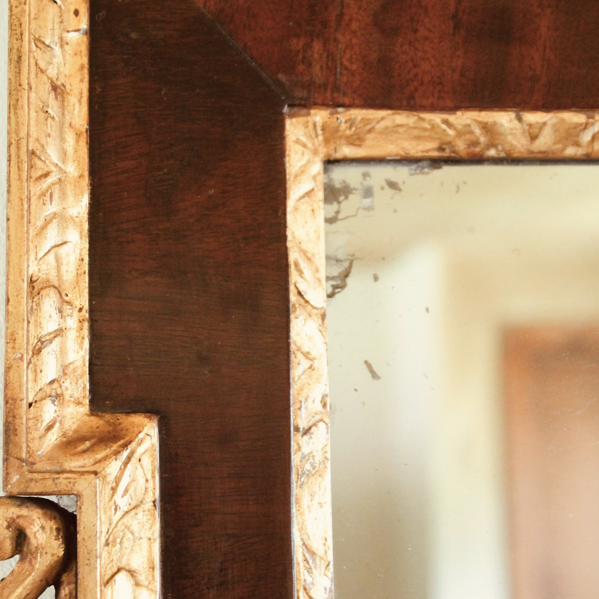 American-Chippendale-Federal-Mahogany-And-Parcel-Gilt-Constitution-Mirror (4)