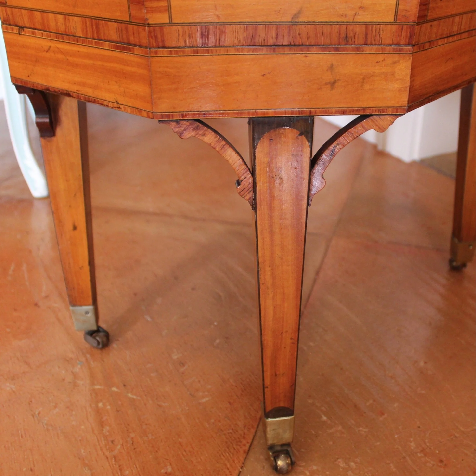 Georgian-George-III-satinwood-cellarette-wine-cooler (11)