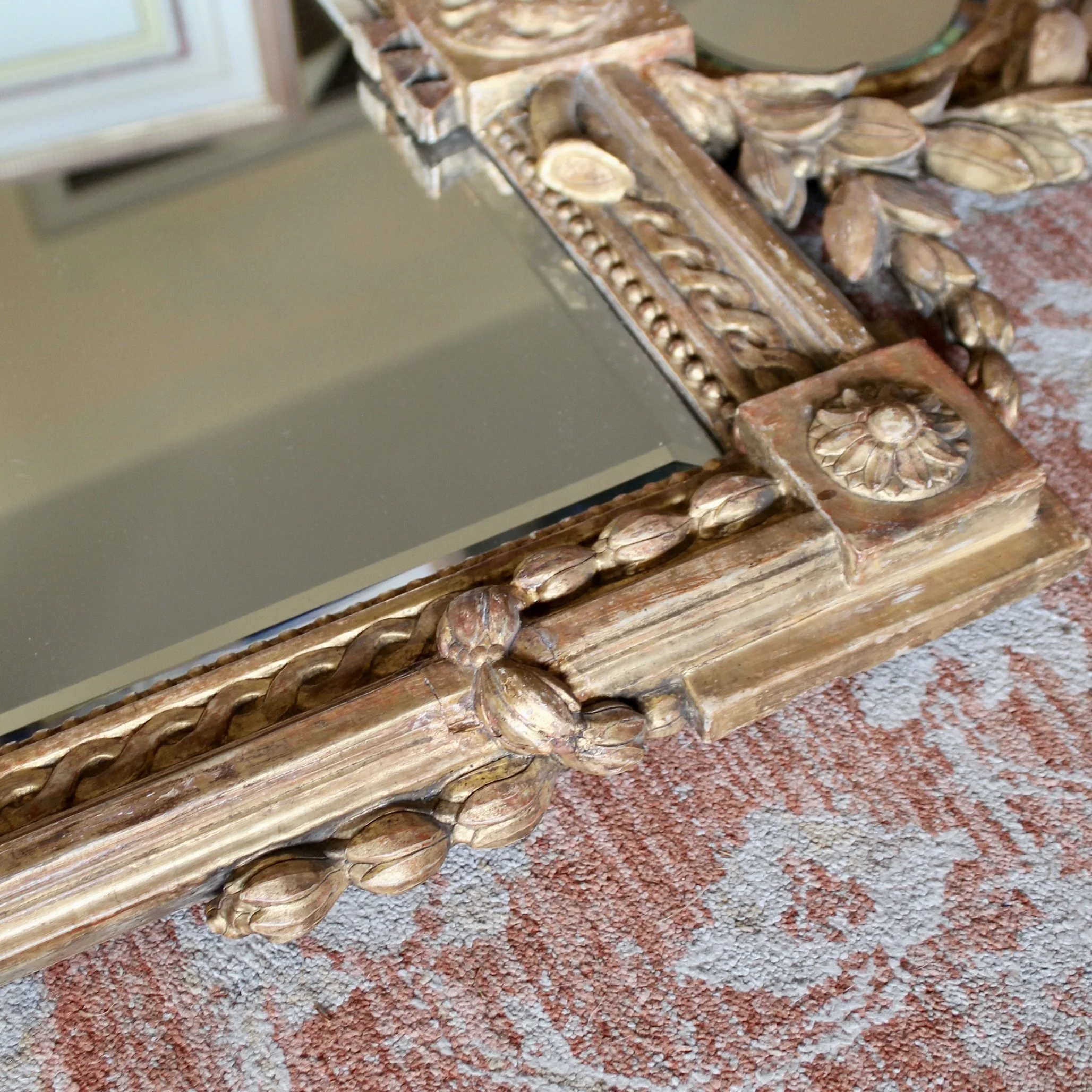 Italian Giltwood Neoclassical Mirror with Laurel Crest