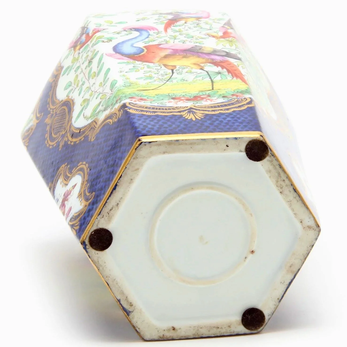 “Chelsea-Bird’-Pattern-Garniture-of-Antique-English-Porcelain (6)