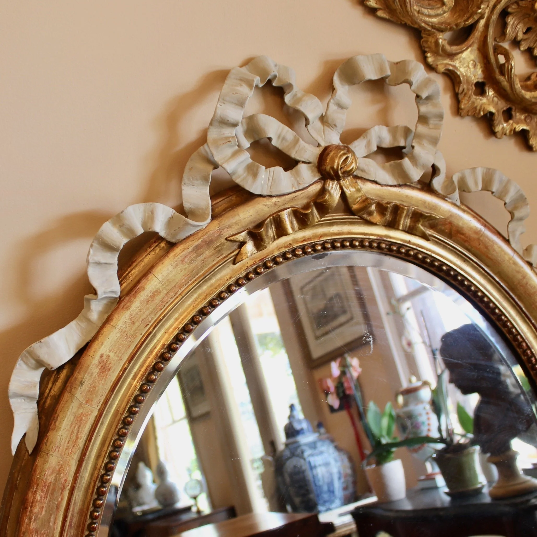 Large-Oval-French-Giltwood-Mirror (2)-top