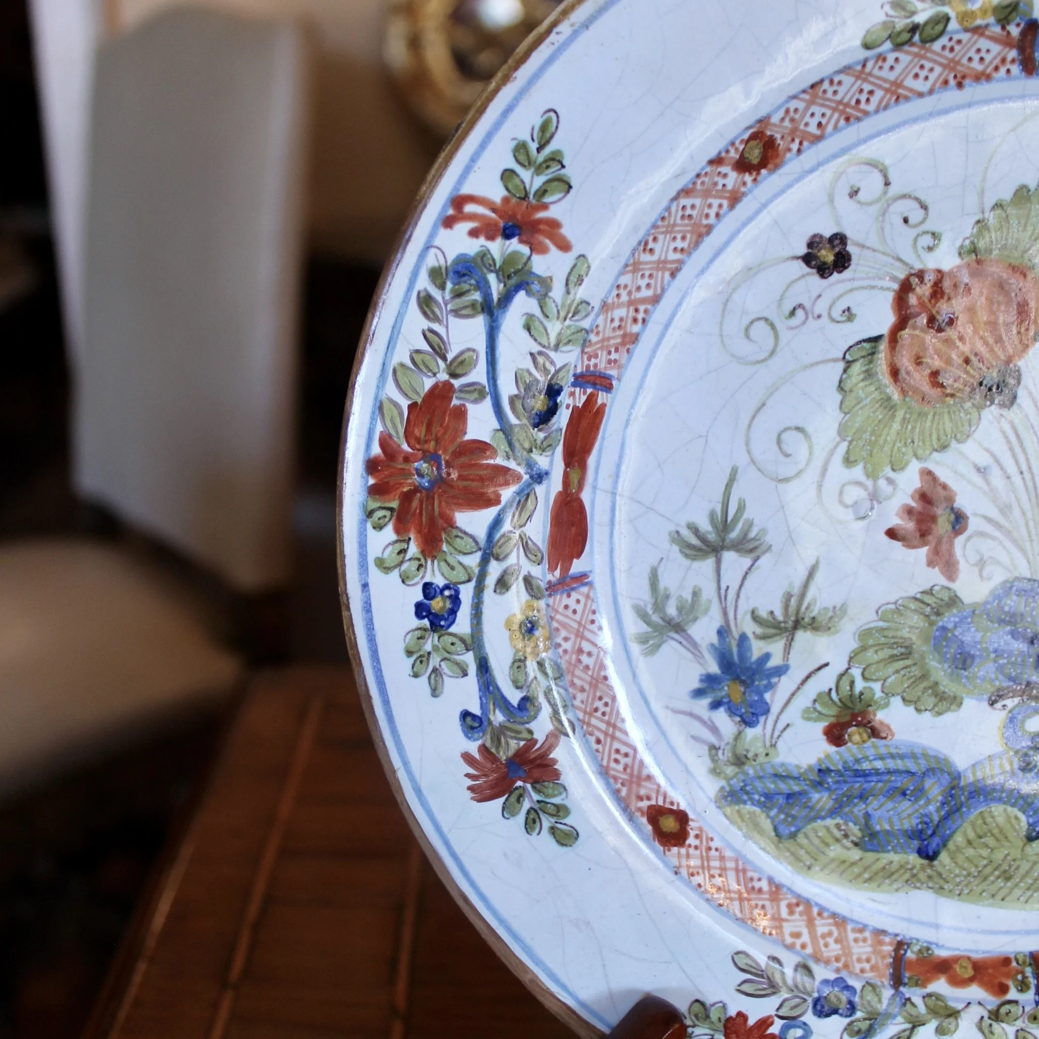 Pair of 18th Century Garofano Pattern Itlalian Faience Plates