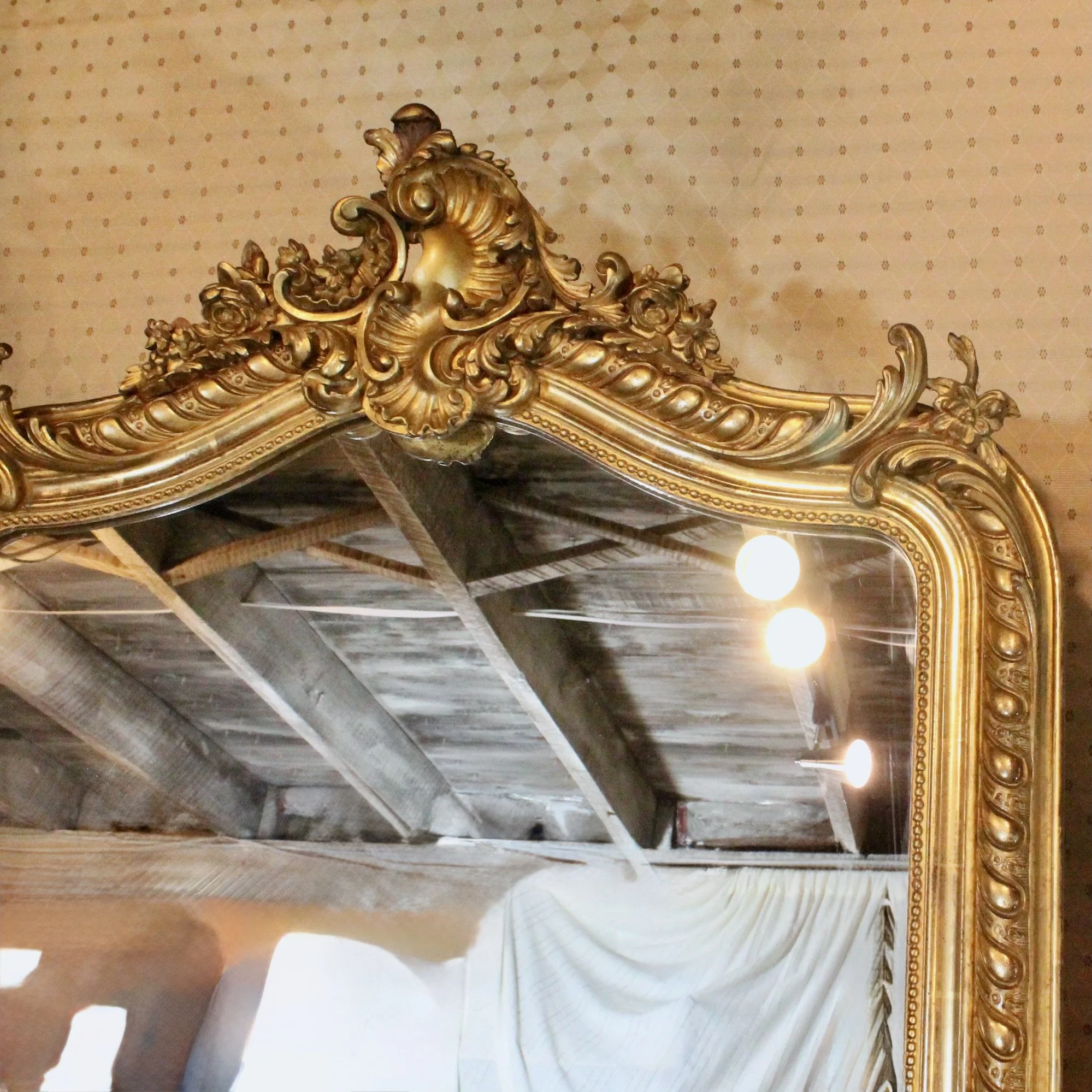 Louis-Phillipe-Giltwood-Camel-Back-Rococo-Crested-Pier-Mirror (2)-top