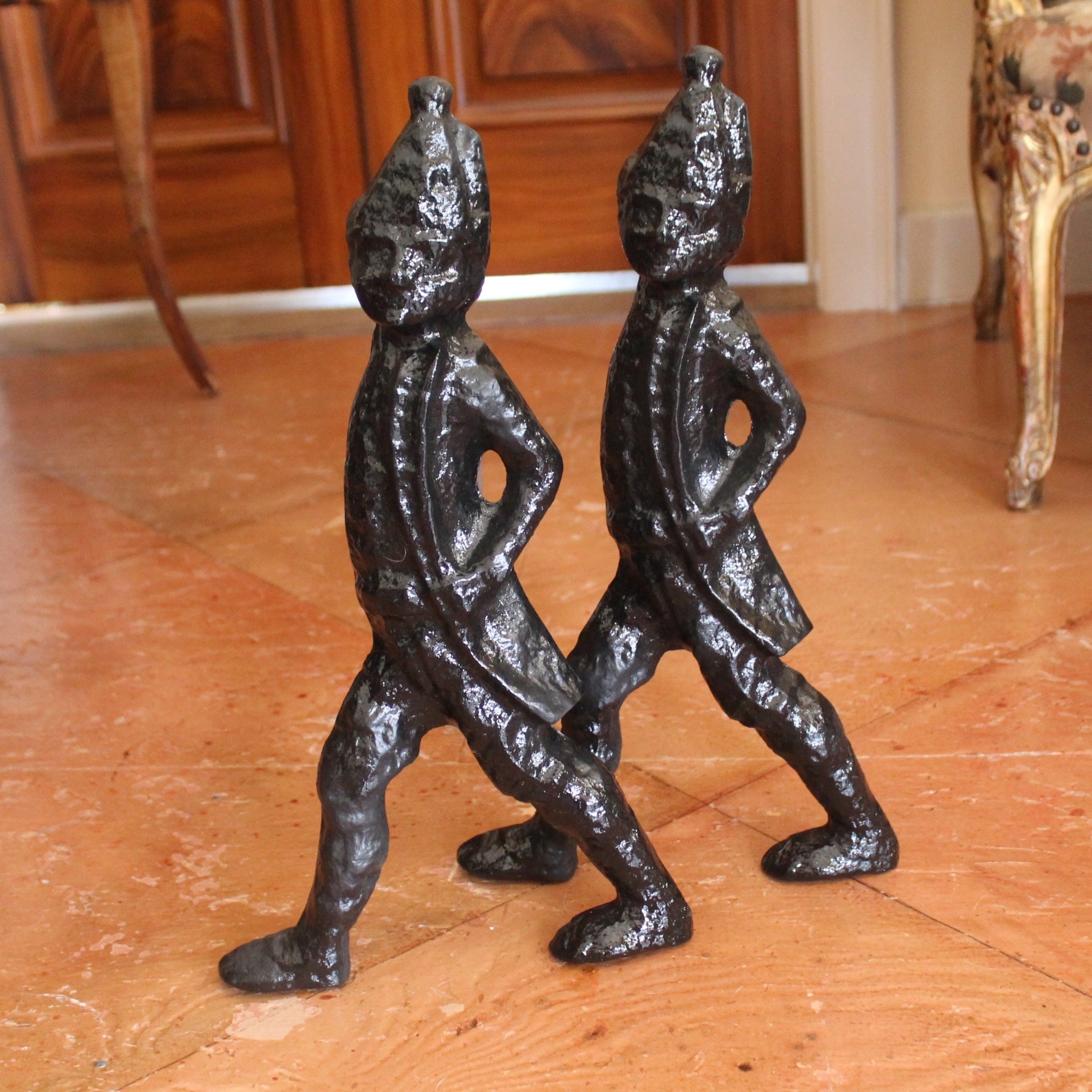pair-of-american-cast-iron-hessian-soldier-andirons (5)