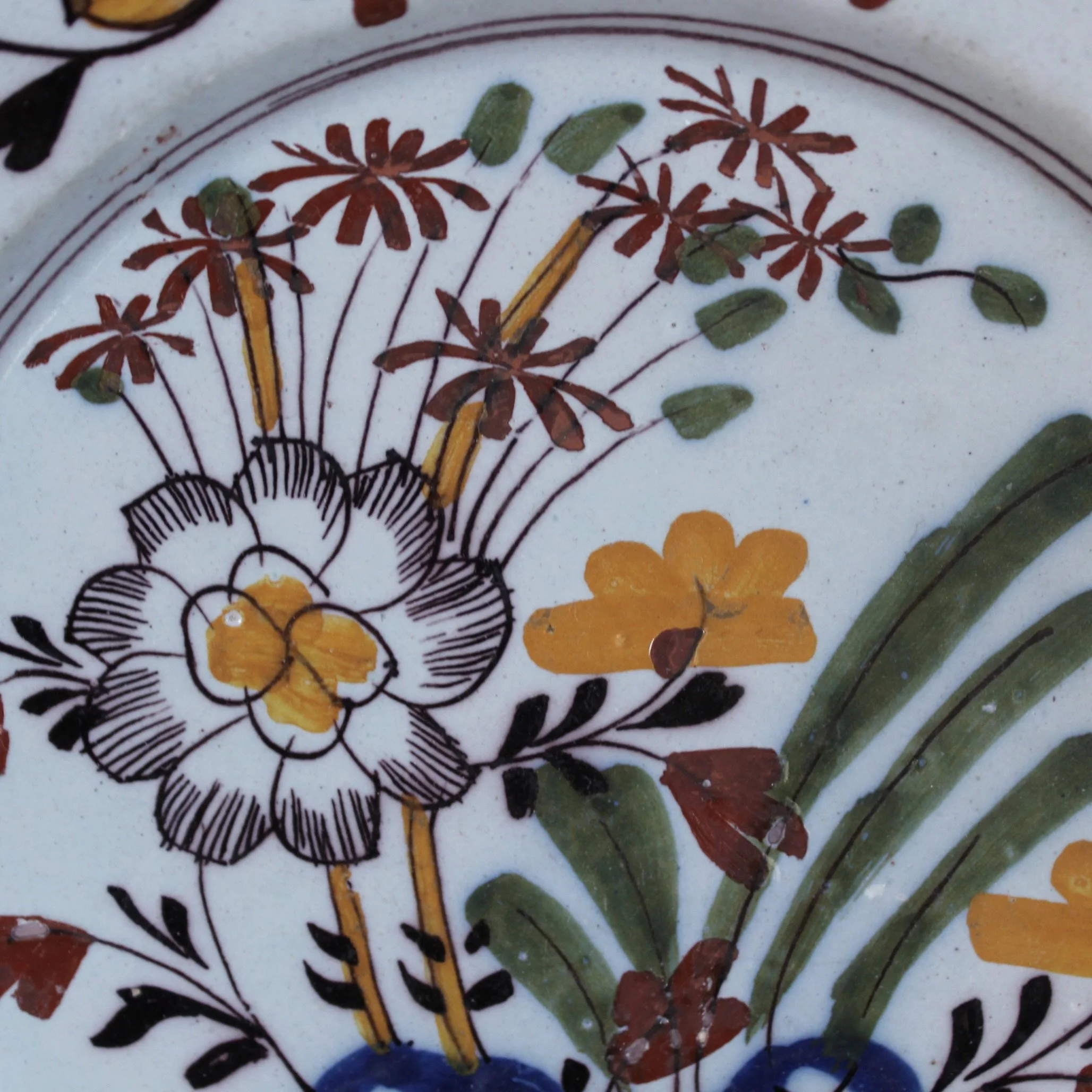 18th century Delftware Plate with yellow