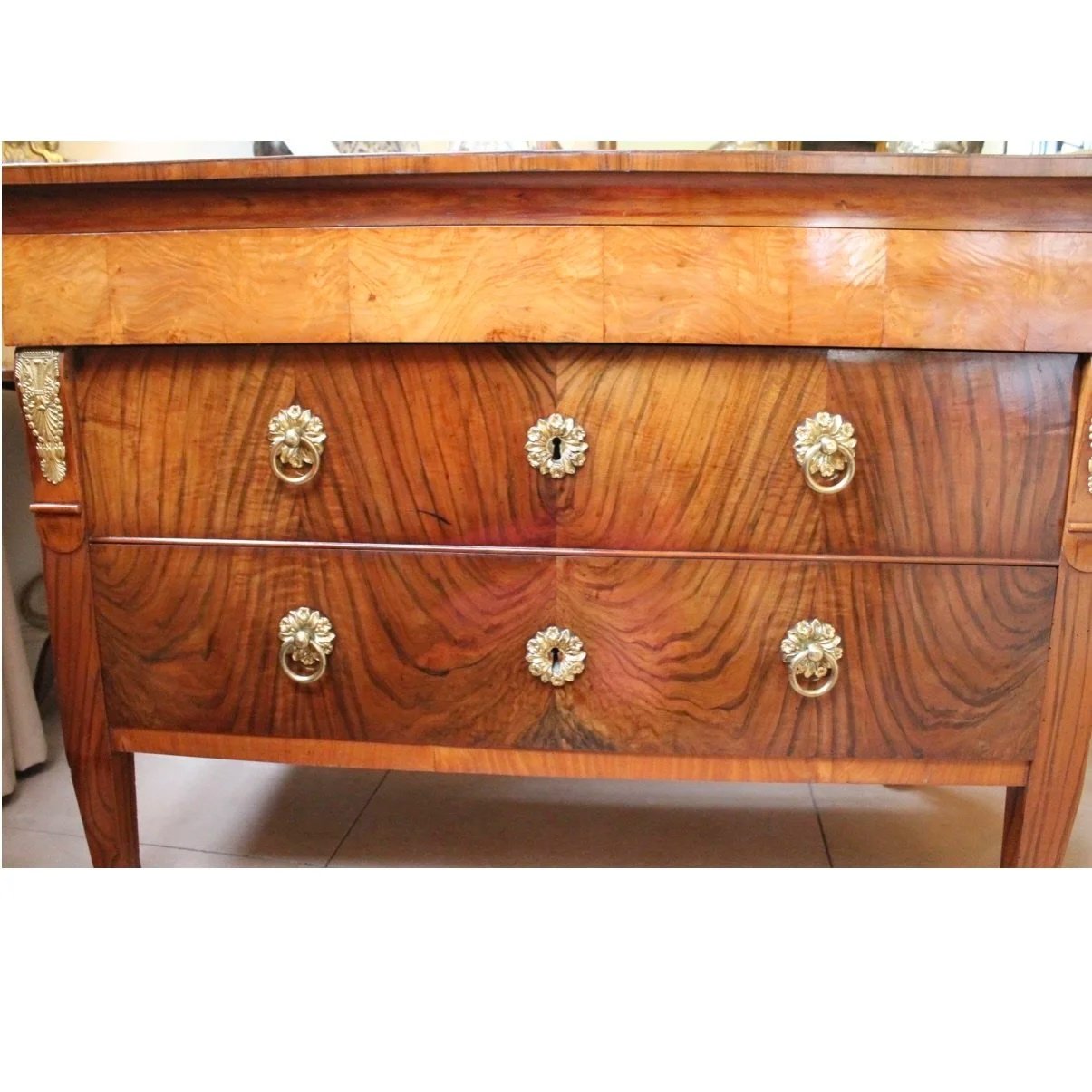 Italian Neoclassical Commode with Fancy Brass hardware