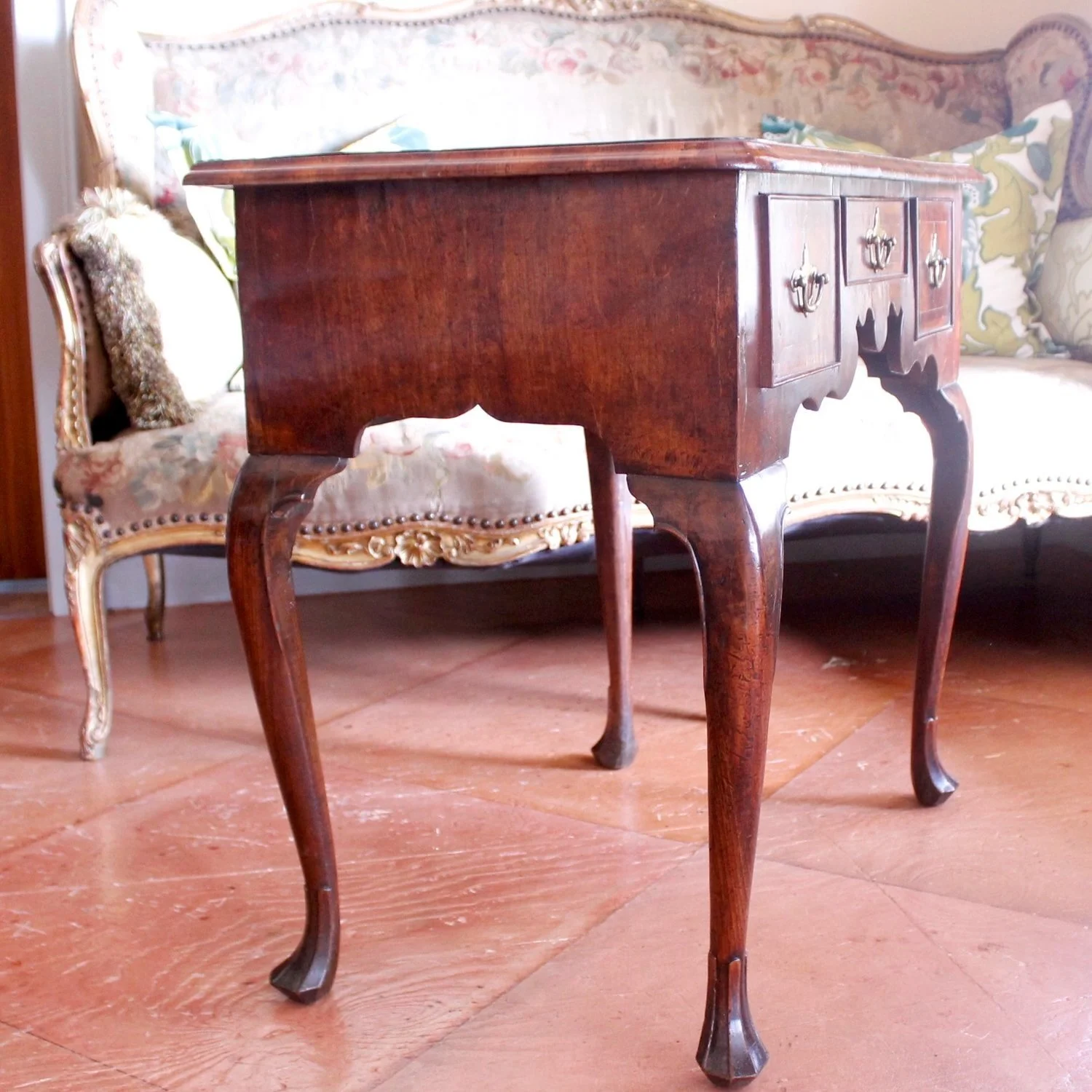 Early-George-Georgian-II-Period-Inlaid-Walnut-Lowboy-Side-Table-side
