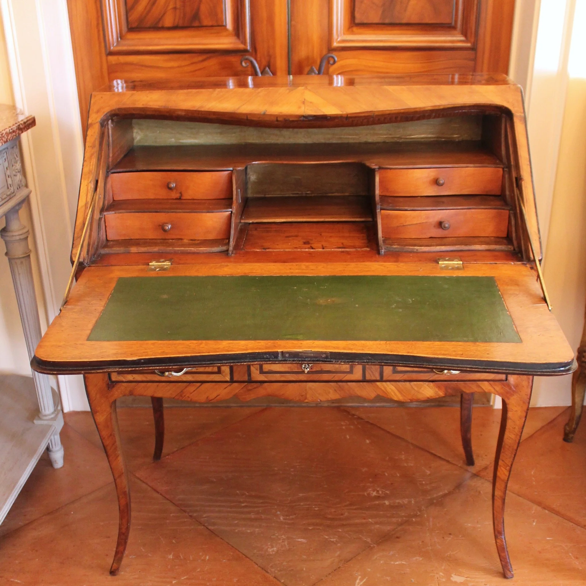 Antique-French-Provincial-Marquetry-Slant-Front-Desk (6)-interior