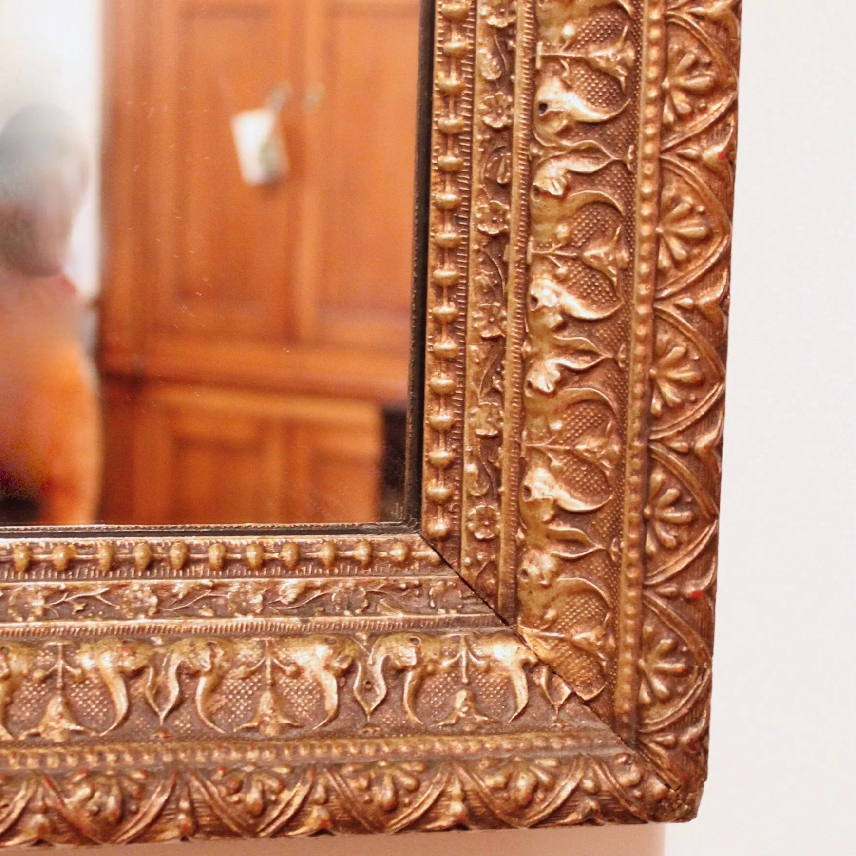 American-Gilt-Wall-Mirror-Late-19th-Century (2).jpeg