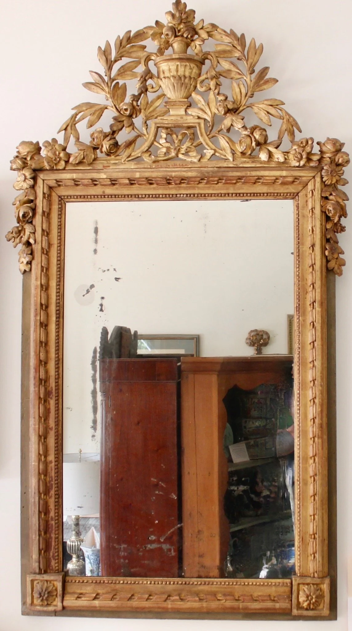 Louis-XVI-Neoclassical-Carved-Gilt-Wood-French-Mirror (4)