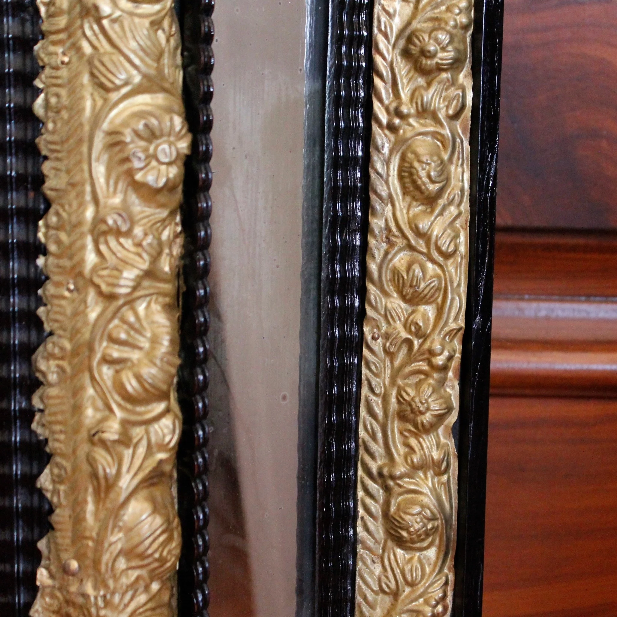 Dutch-Baroque-Style-Cushion-Mirror-With-Gilt-Brass-Repoussé -Mounts (11)