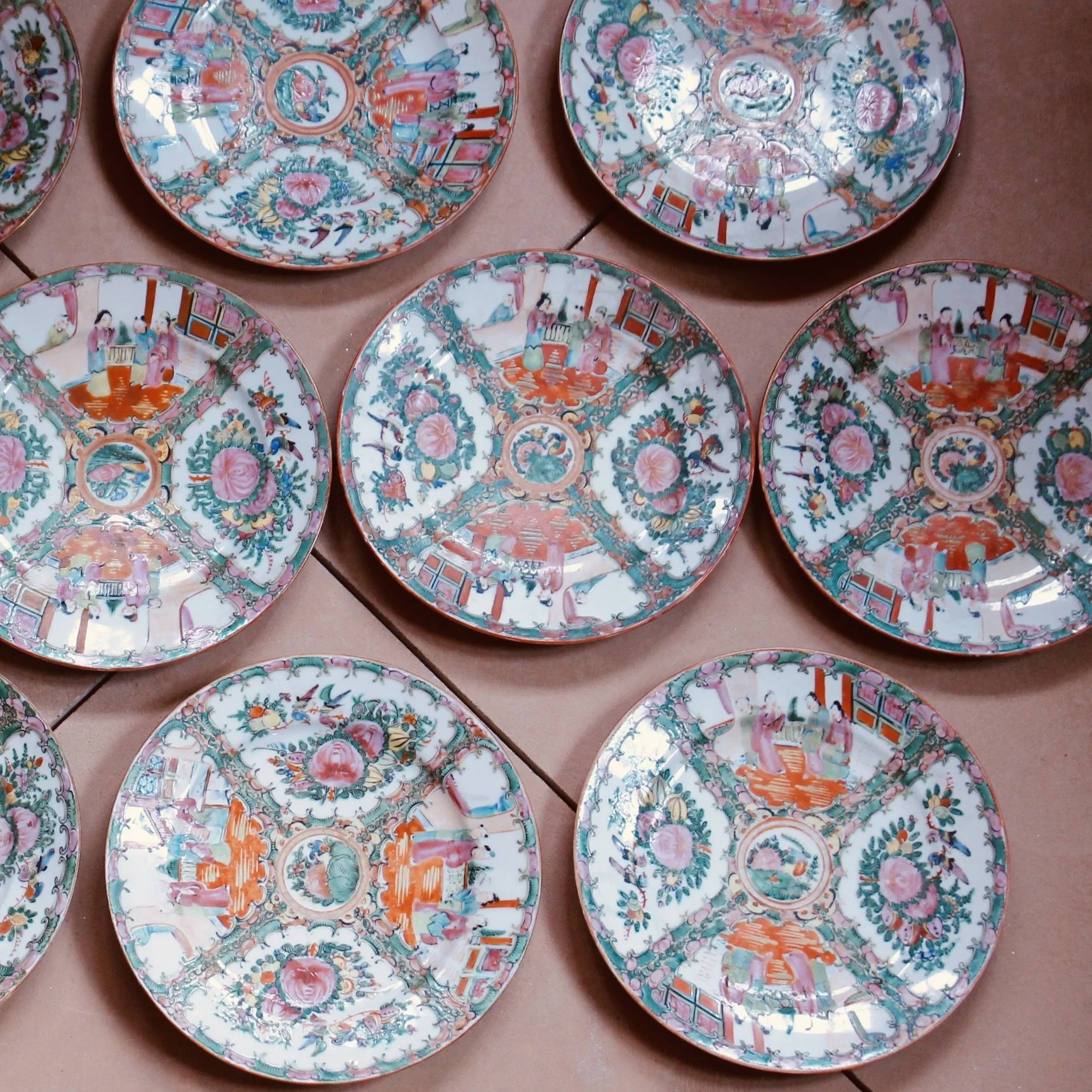 Rose Medallion dinner plates, set of 10