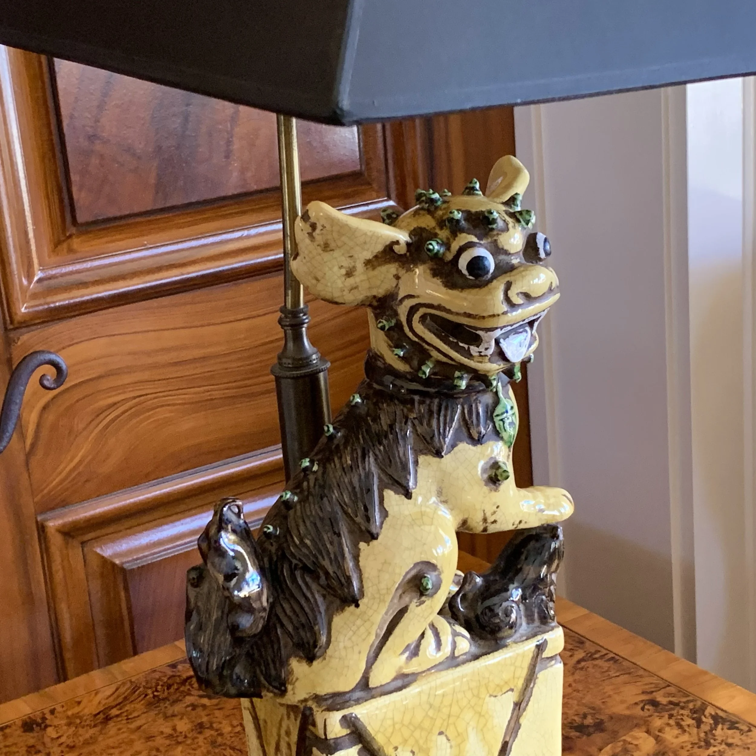 Chinese Yellow Sculpture Foo Dog Lamp