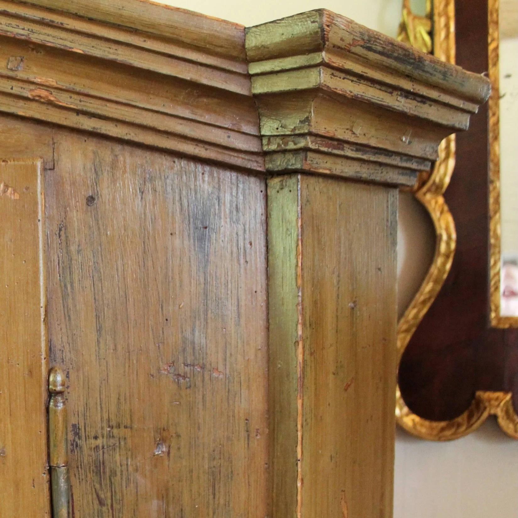 antique-swedish-painted-cupboard-19th-century (5)-detail