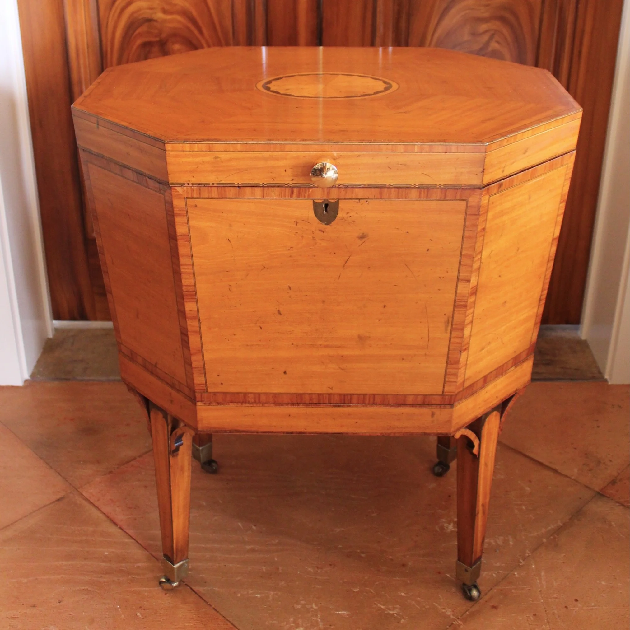 Georgian-George-III-satinwood-cellarette-wine-cooler (15)