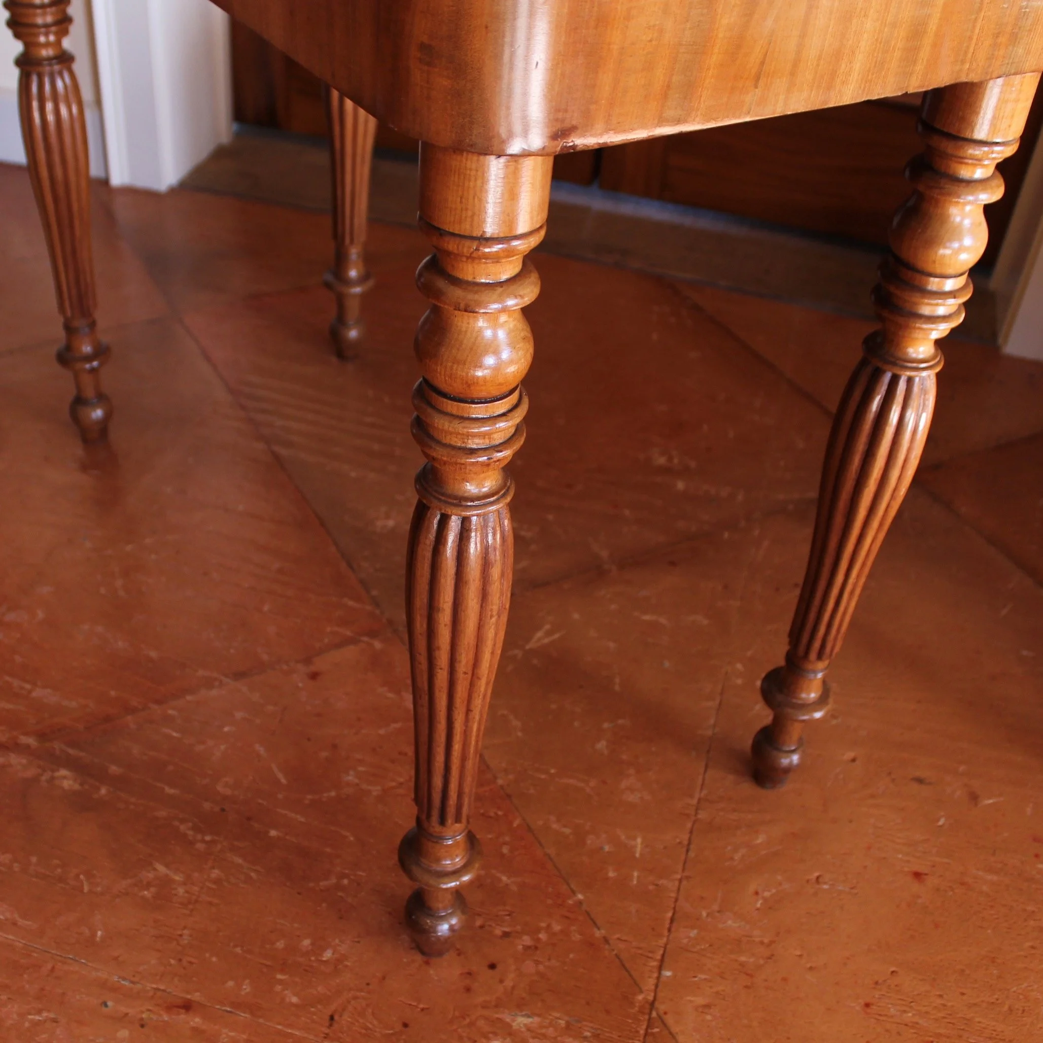French-Faux-Marble-Top-Painted-Mahogany-Console-Table-Game-Table-detail