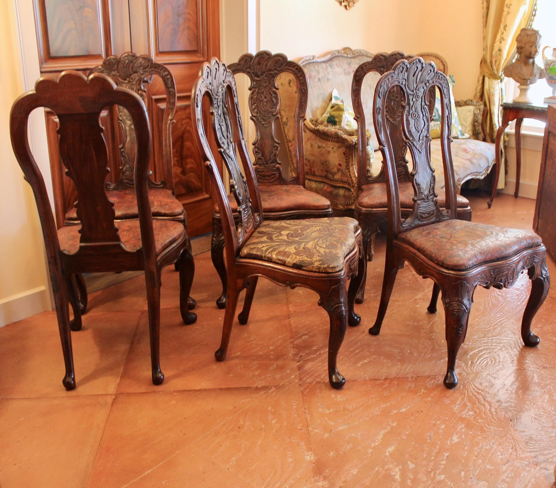 Set-of-Six-Portuguese-or-Spanish-Rococo-Dining-Chairs-18th-Century-view