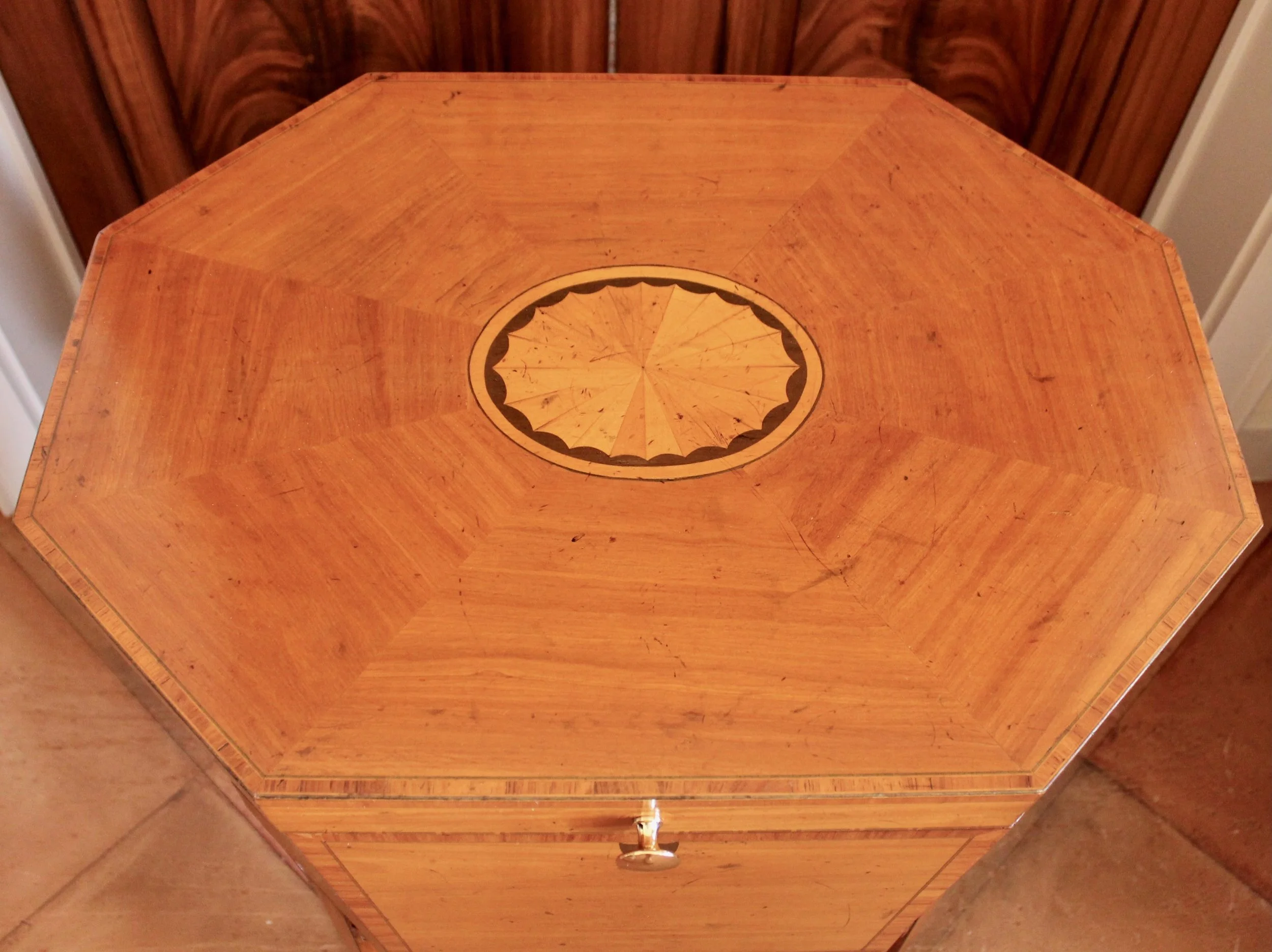Georgian-George-III-satinwood-cellarette-wine-cooler (3)-top