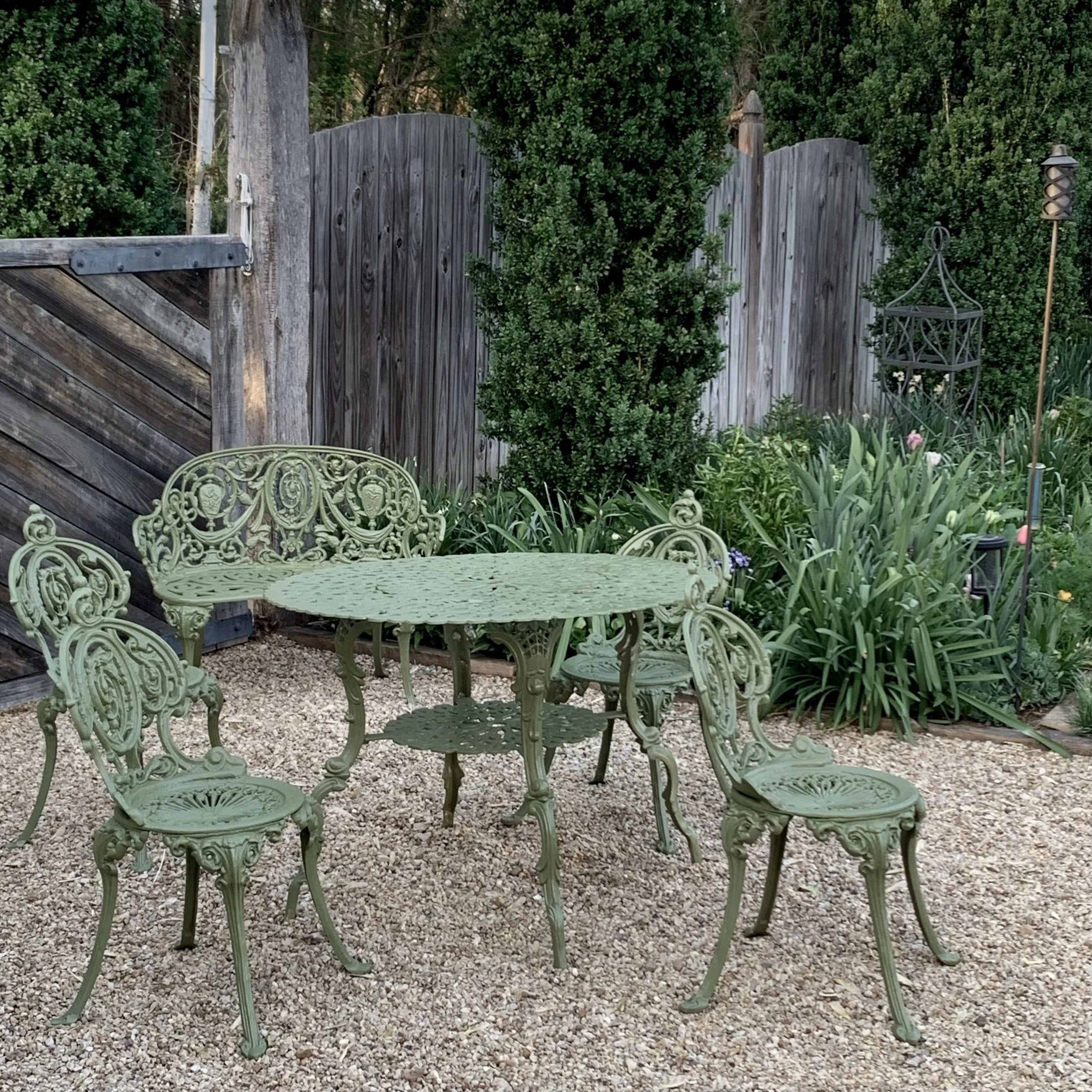 Set of Green Painted Metal Outdoor Garden Furniture: Antique Cameo Pattern, Six Pieces