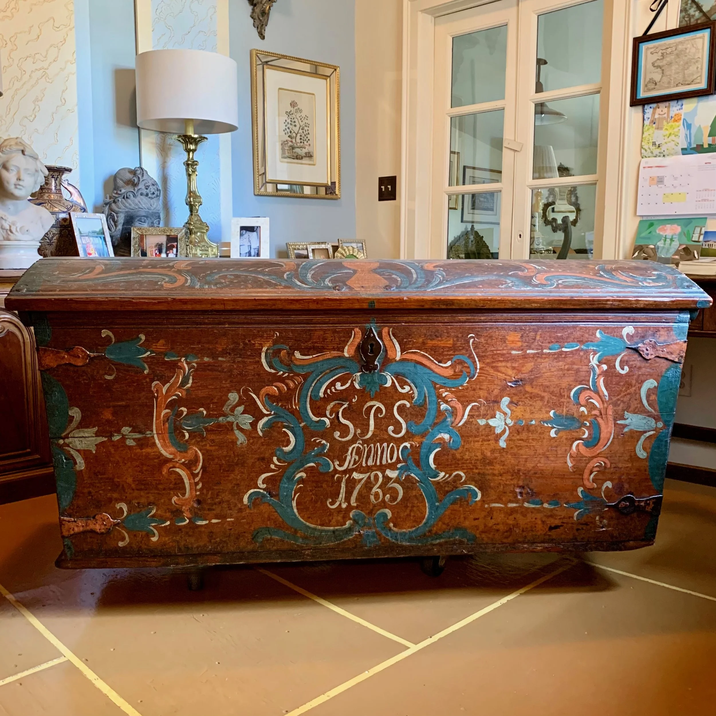 colorful-antique-swedish-painted-dowry-chestblanket-chest-18th-century (1)