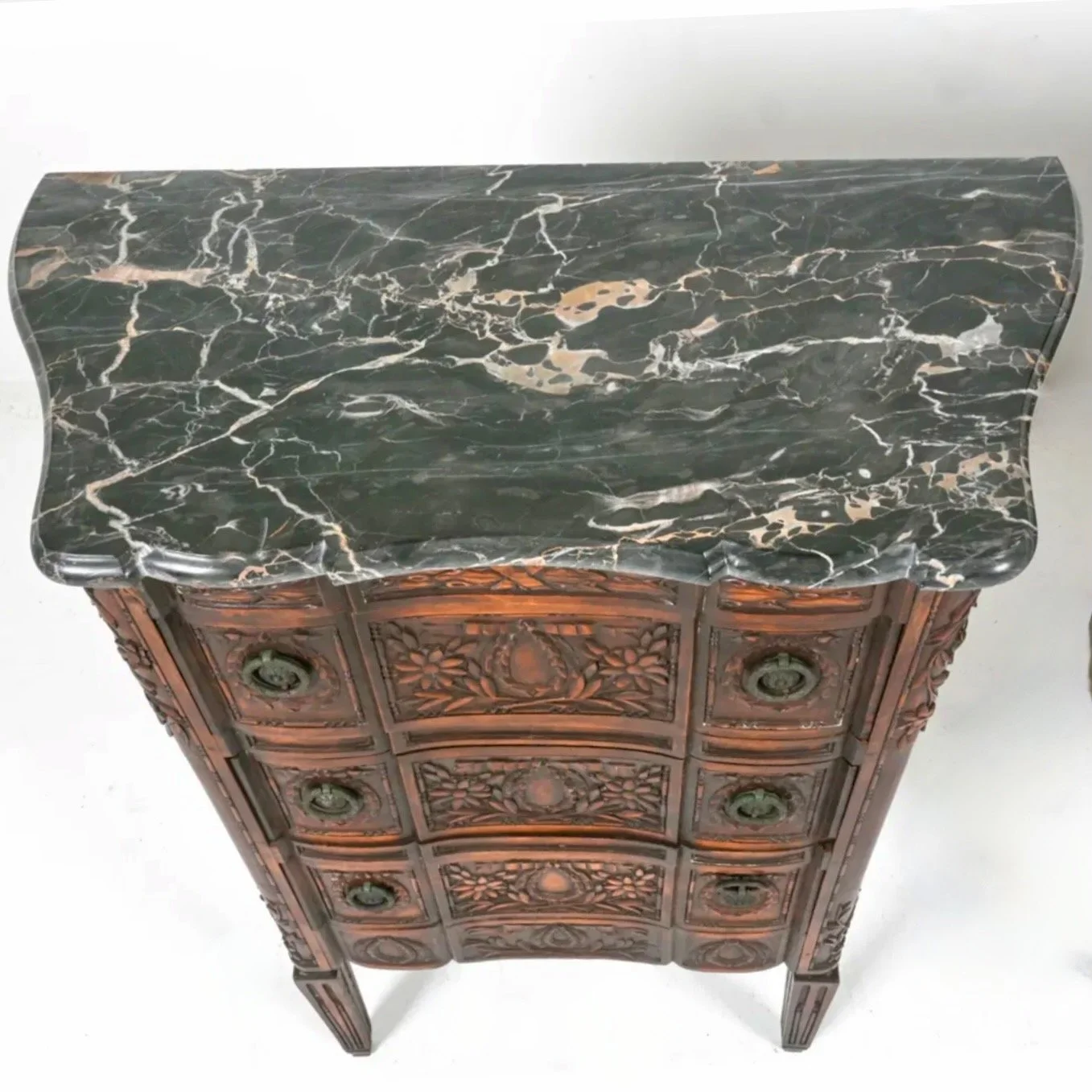 pair-of-small-Louis XVI-neoclassical-carved-walnut-commodes (6)-top