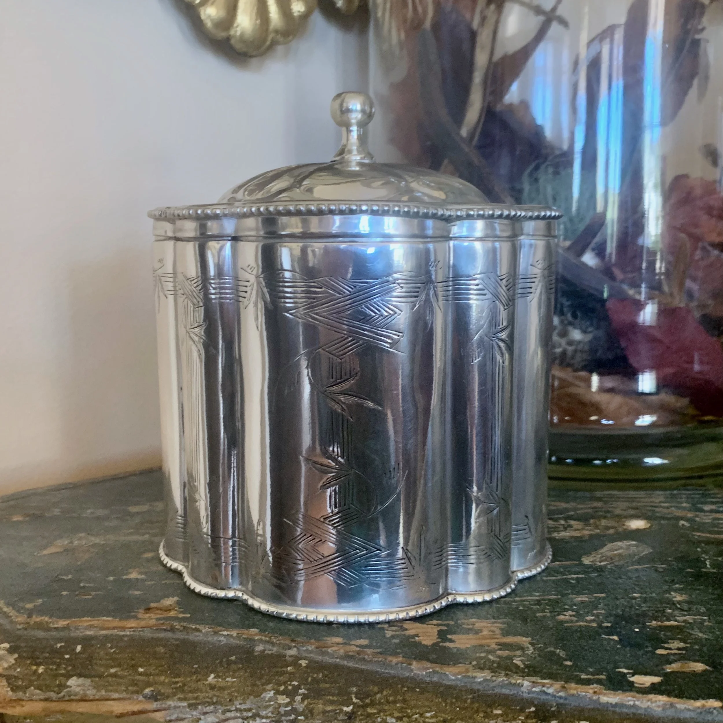 English-Silver-Plate-Biscuit-Box-With-Bamboo-Engraving (1)