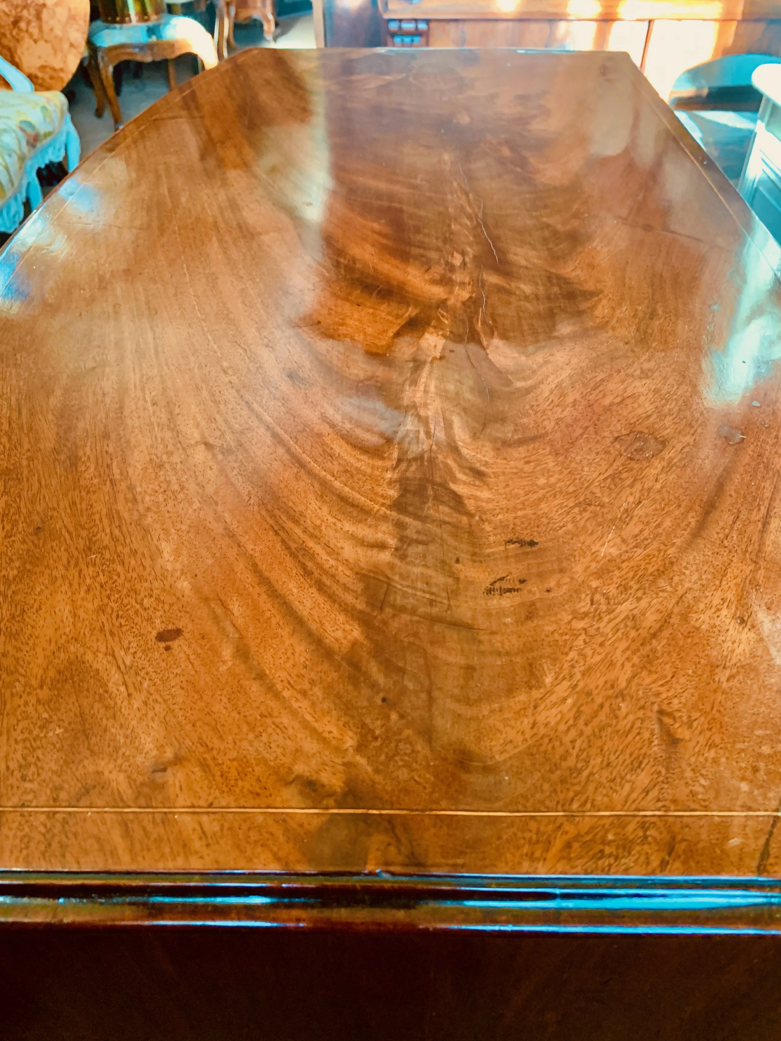 Georgian-Period-English-Chest-of-Drawers (9)-detail