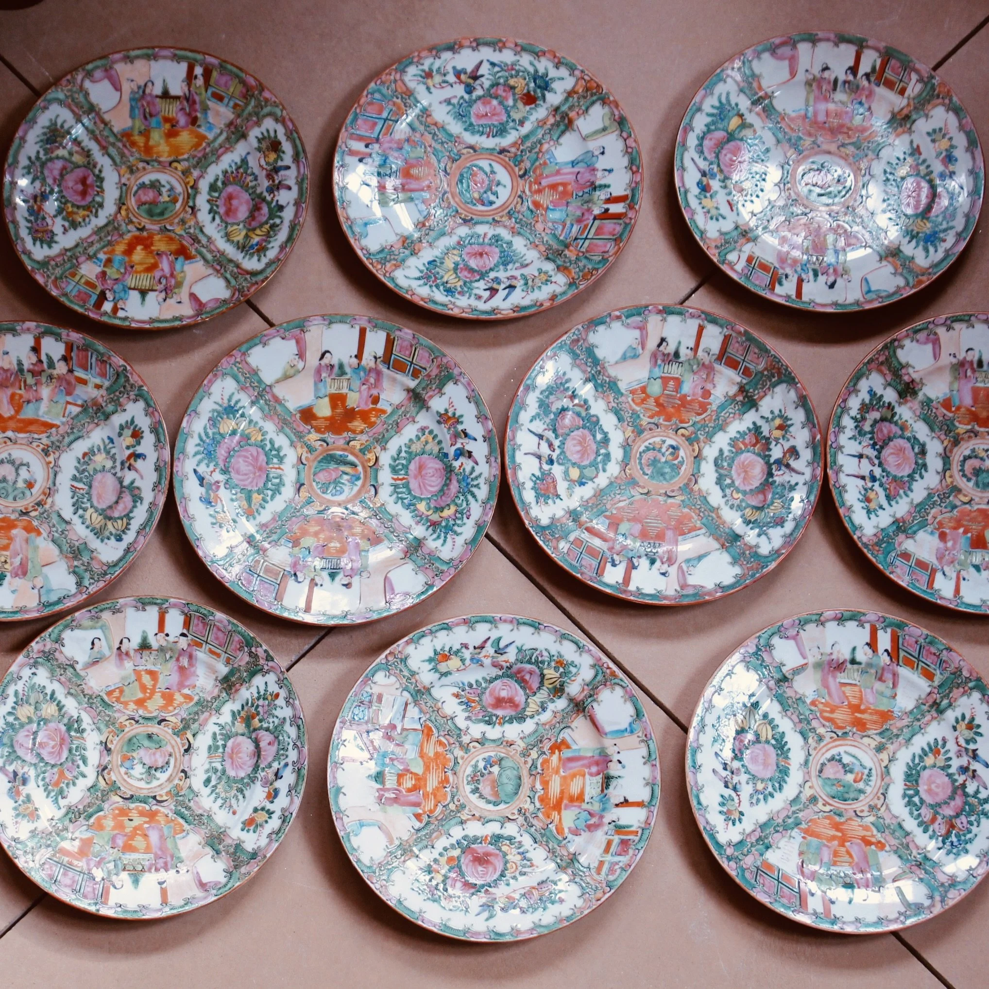 Rose Medallion dinner plates, set of 10