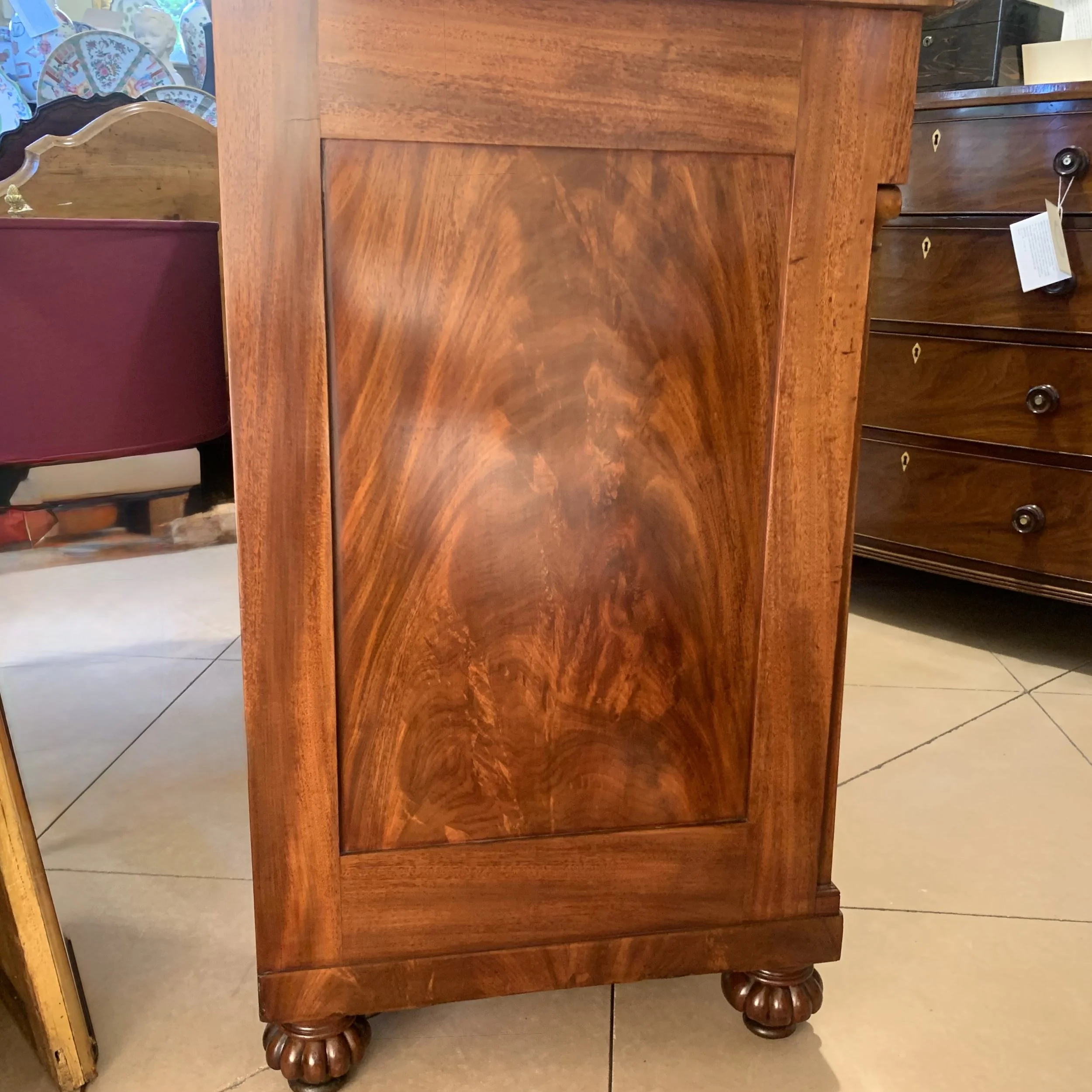 American Classical Chest of Drawers, 19th century